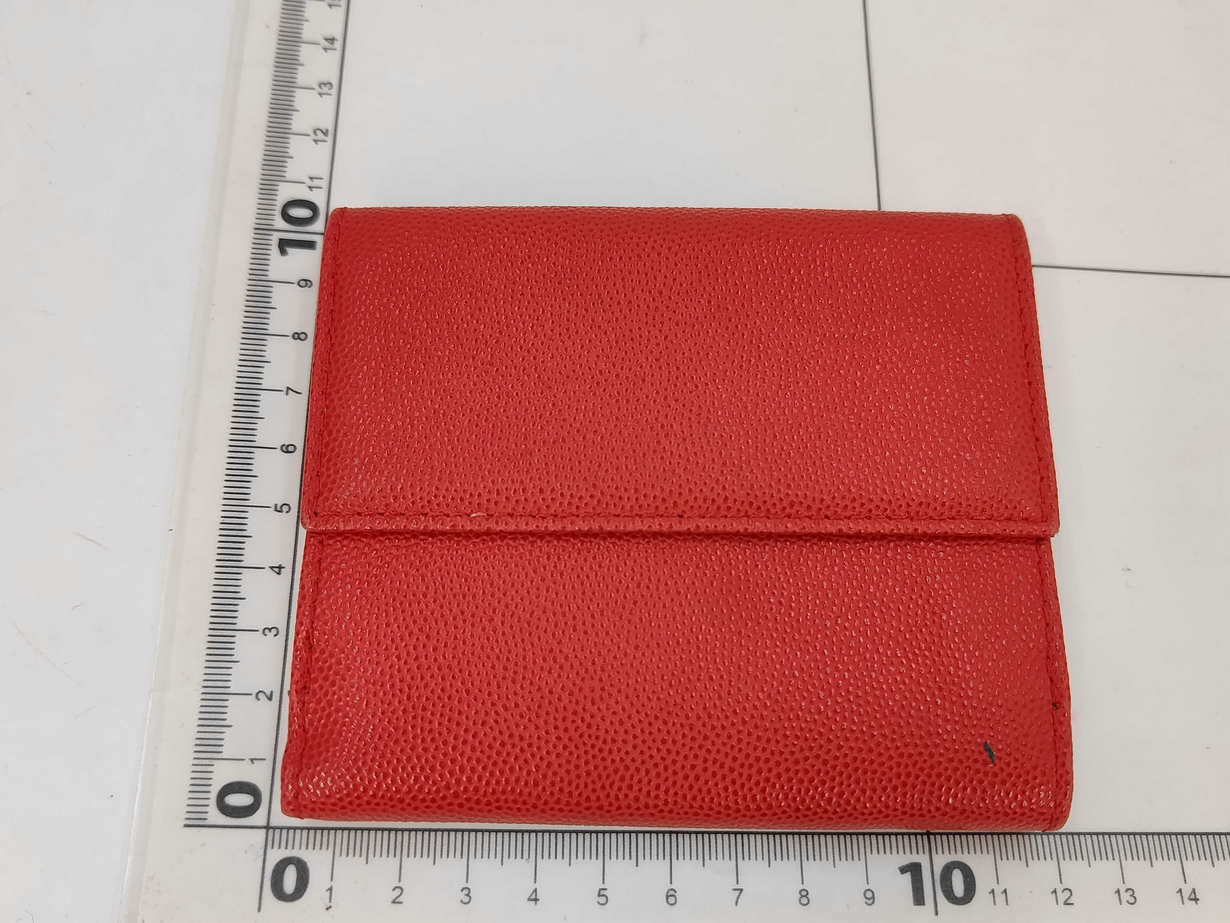 wallet — view 2
