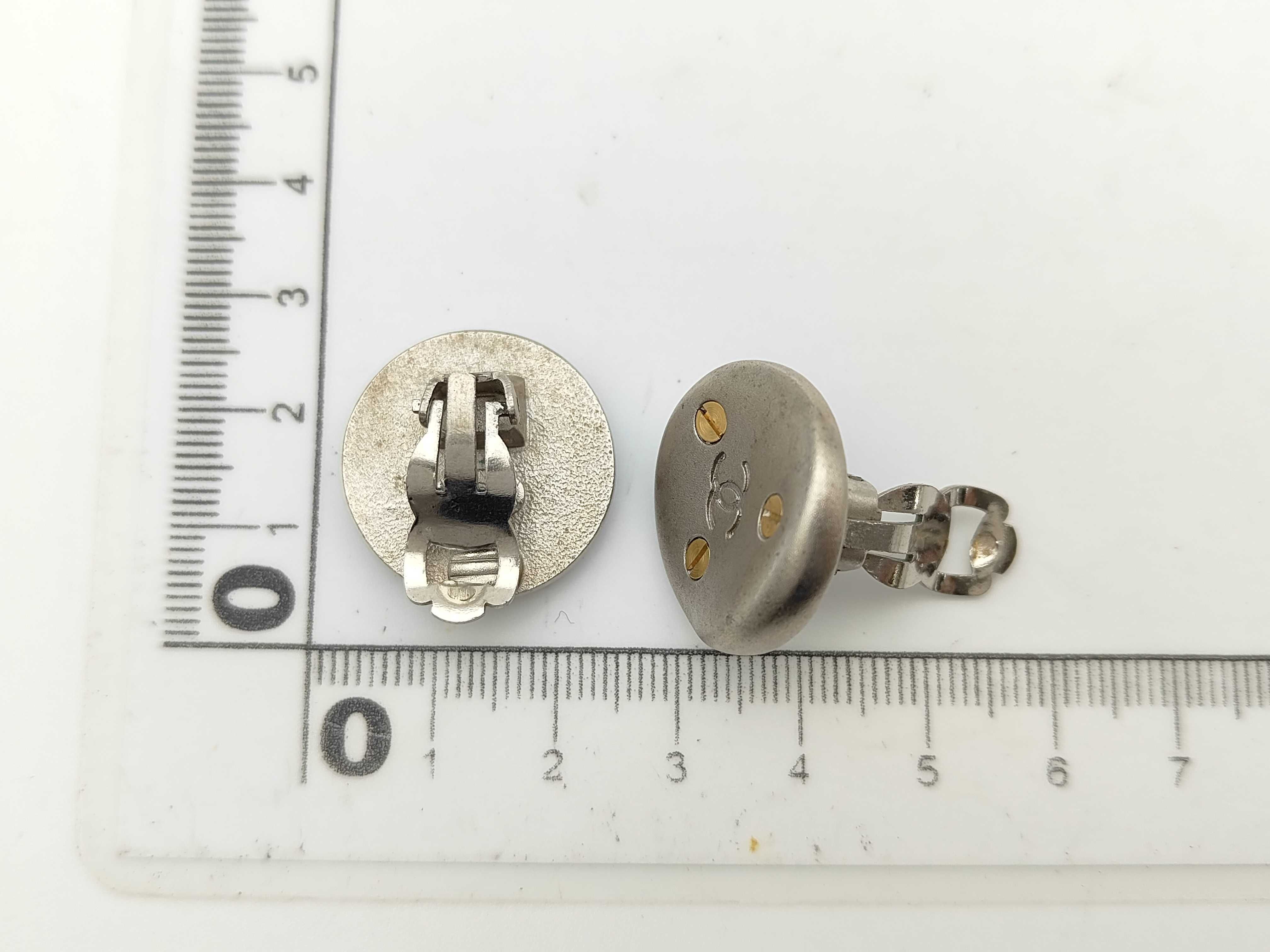 Silver Metal Coco Mark Round Earrings (98P) with Box — view 6