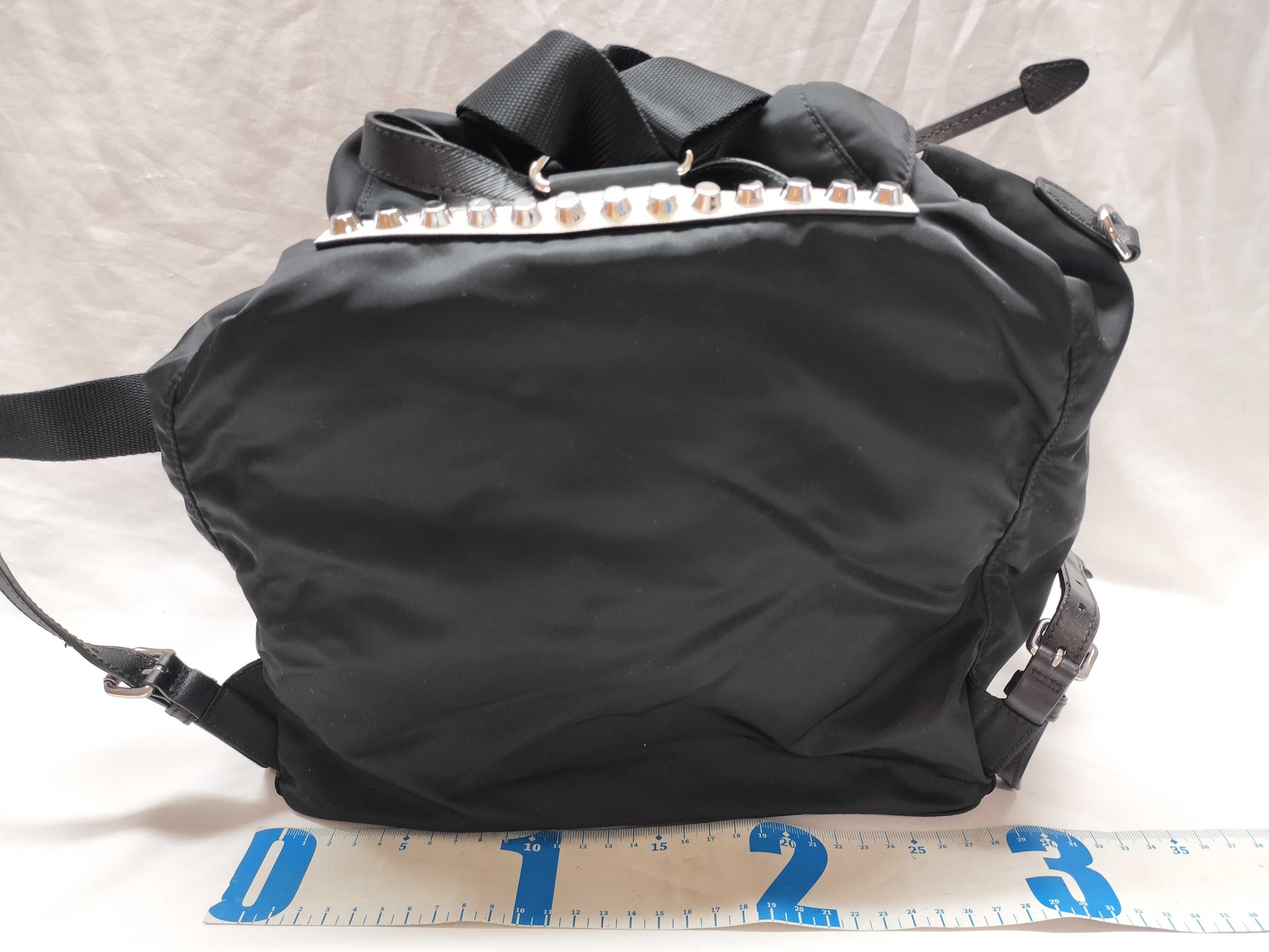 HK-1BZ811 Zainetto Tessuto New Vela Nylon Black Neon Pink Studs Backpack — view 2