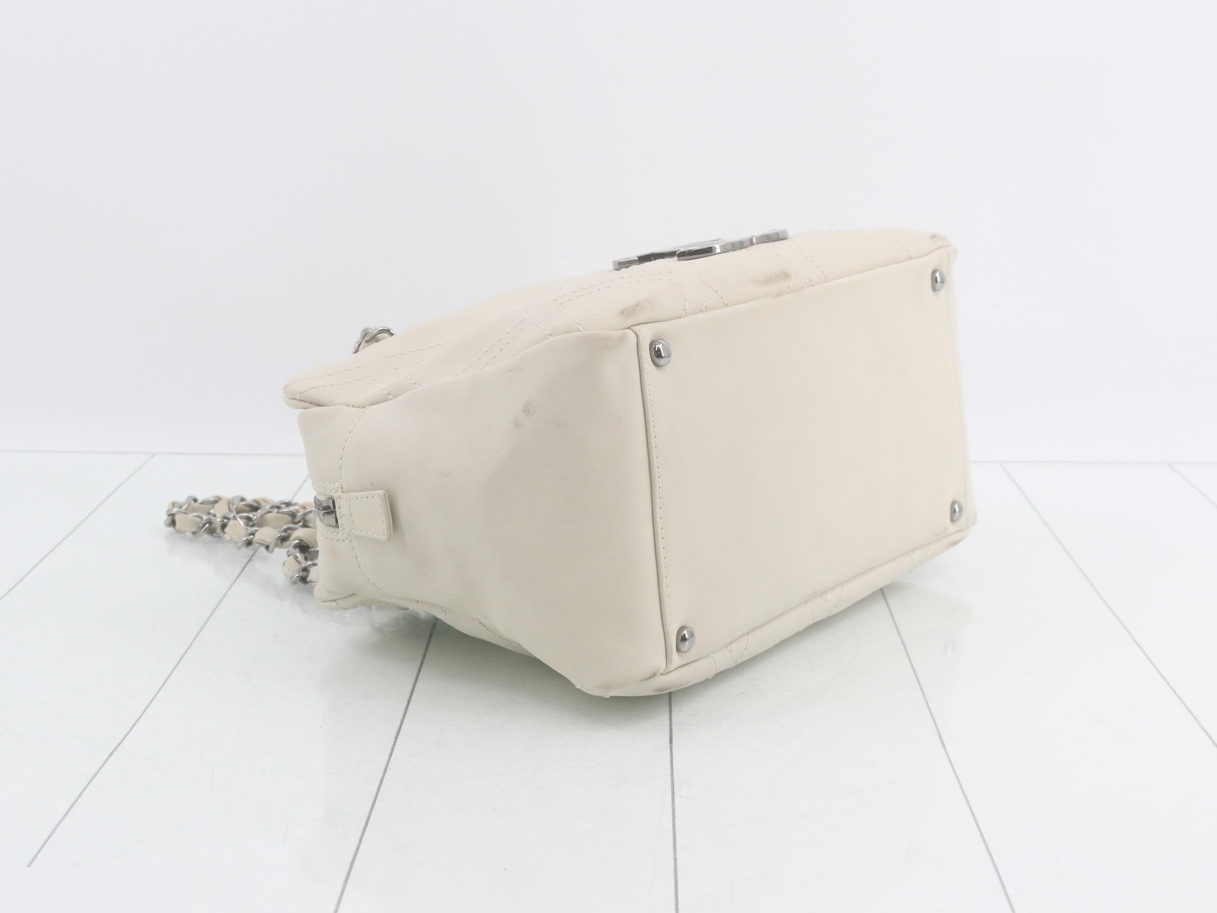 Diamond stitch chain shoulder bag — view 5