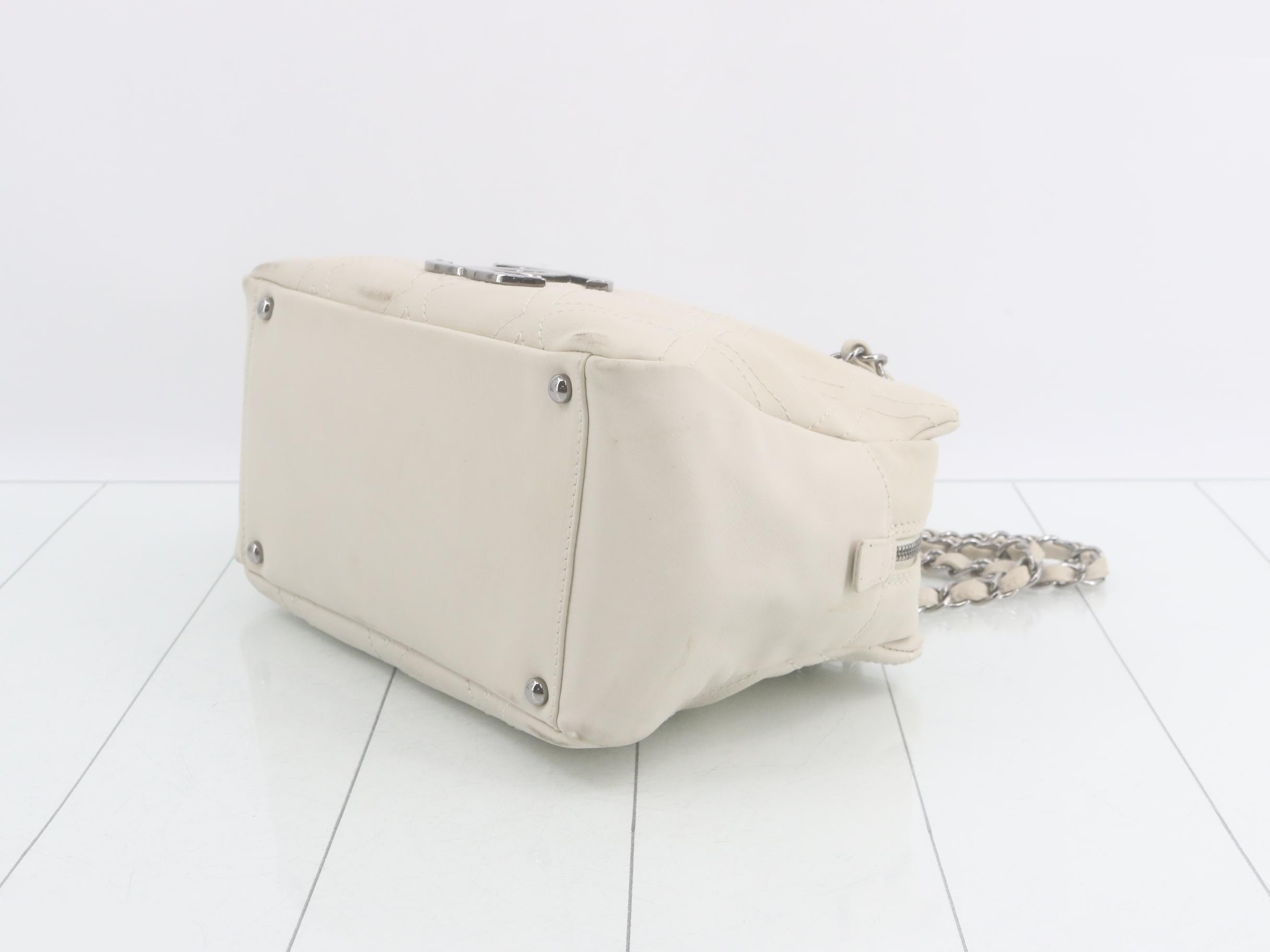 Diamond stitch chain shoulder bag — view 6