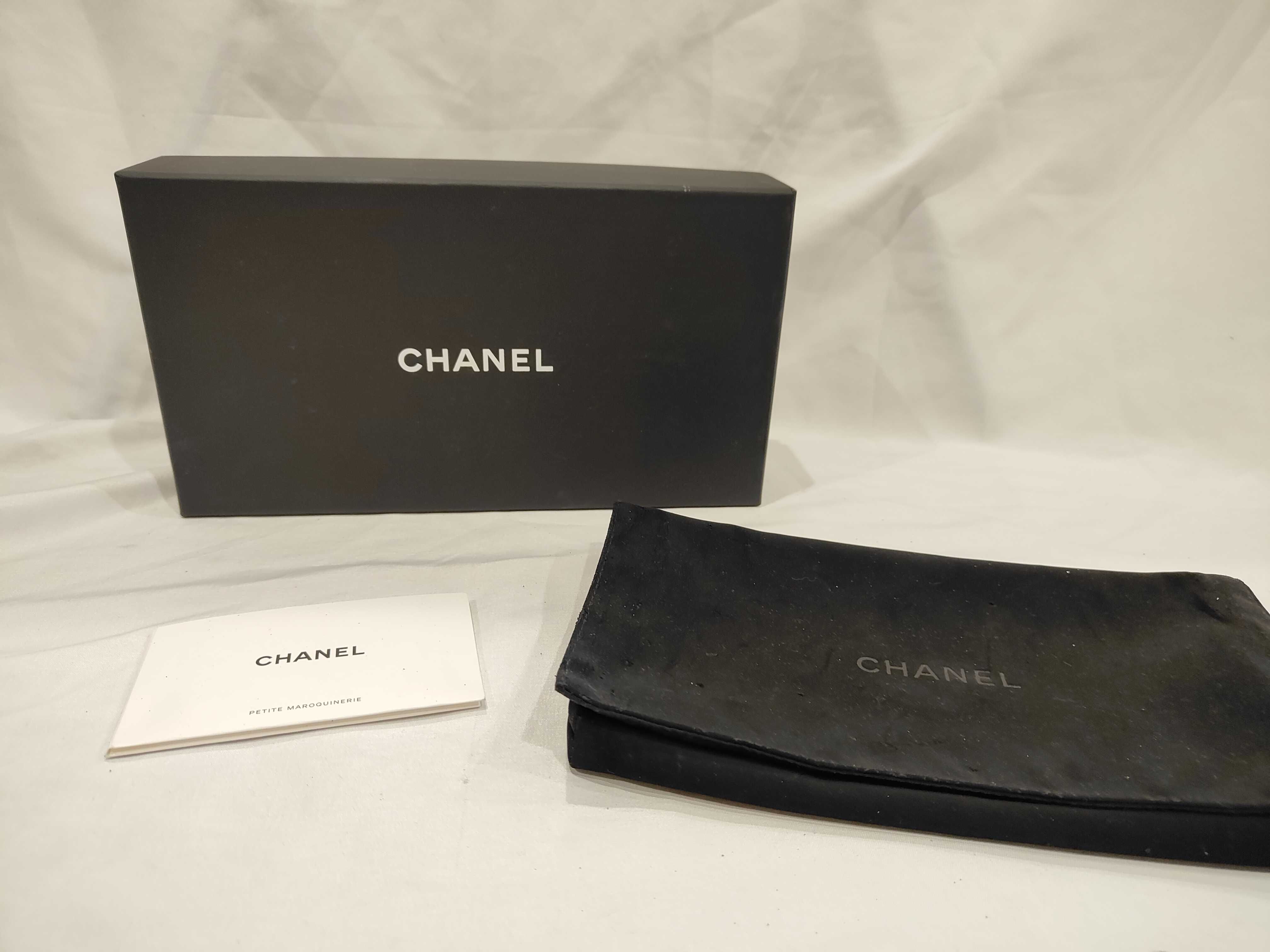 Coco Mark V-stitch Pink Wallet — view 12