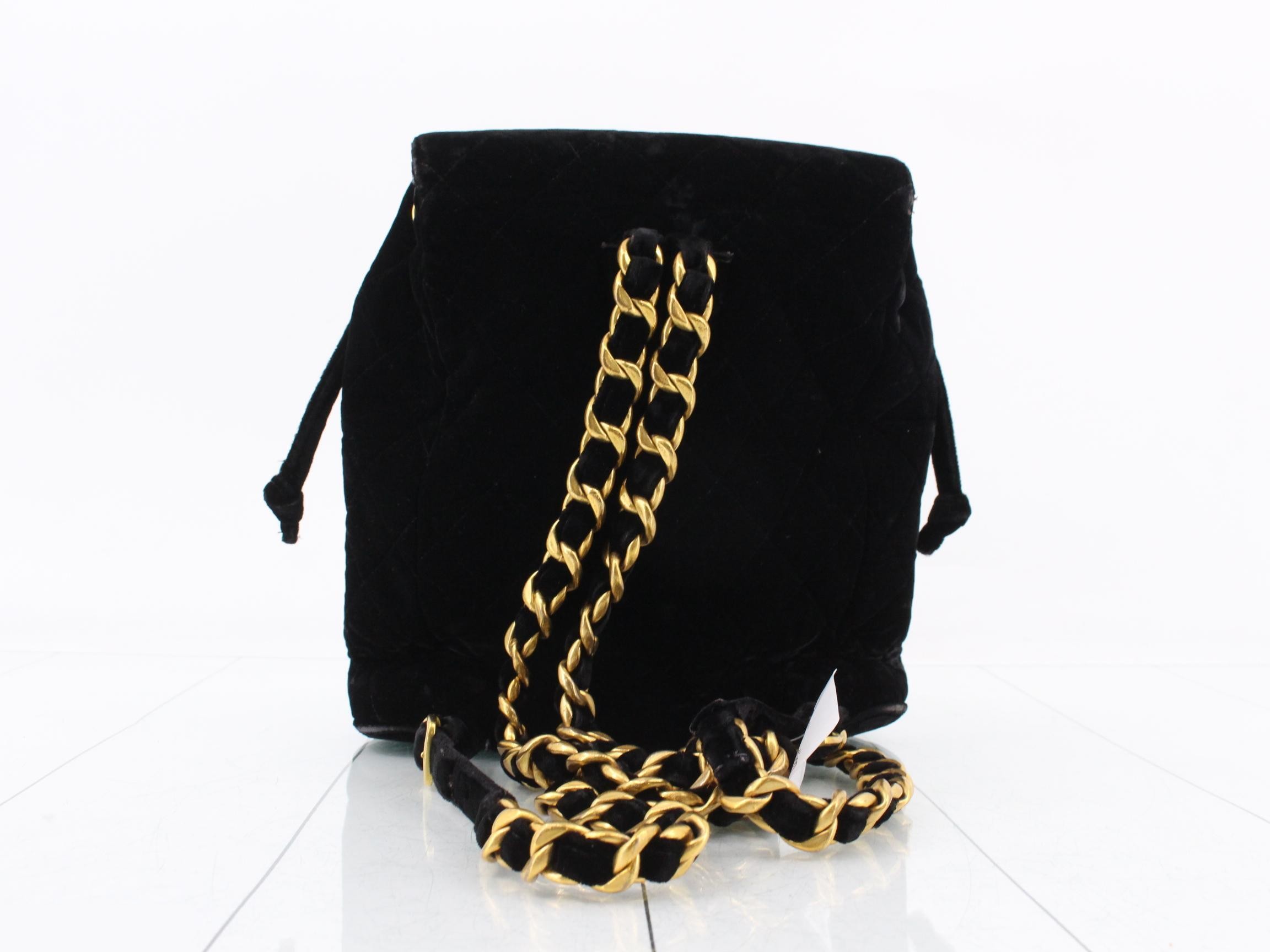 Matelassé Chain Backpack — view 2