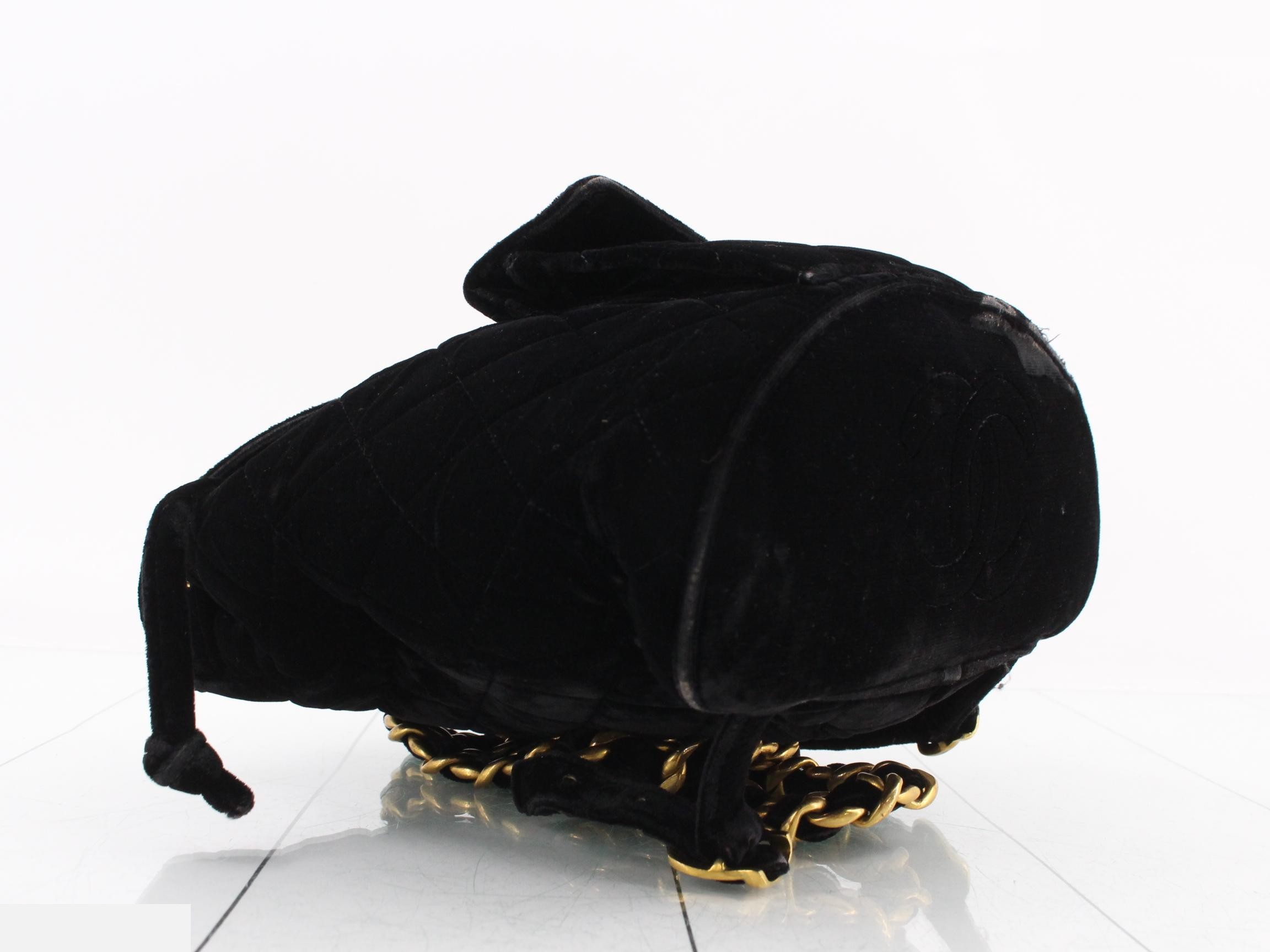 Matelassé Chain Backpack — view 5