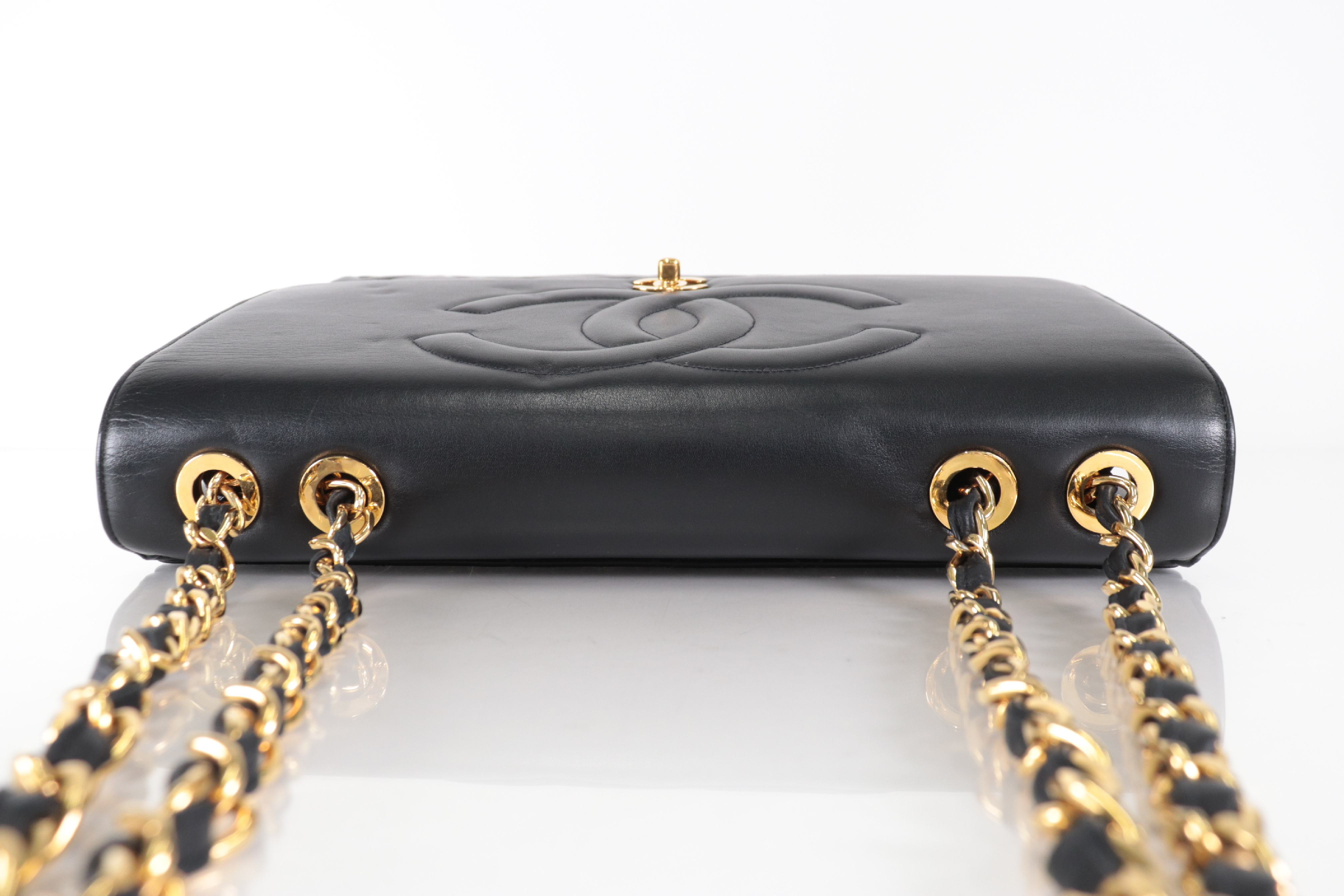 Large Coco Lamb Chain Shoulder Bag (Series 2) — view 6