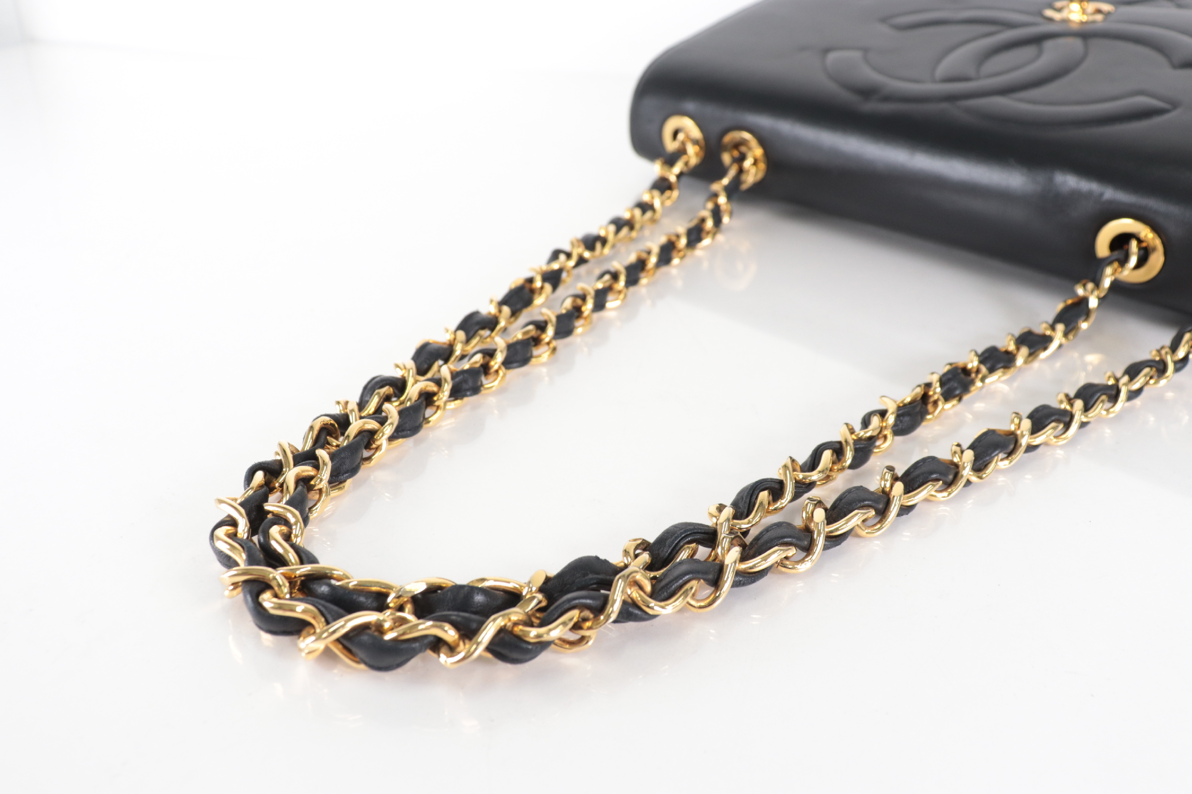 Large Coco Lamb Chain Shoulder Bag (Series 2) — view 7