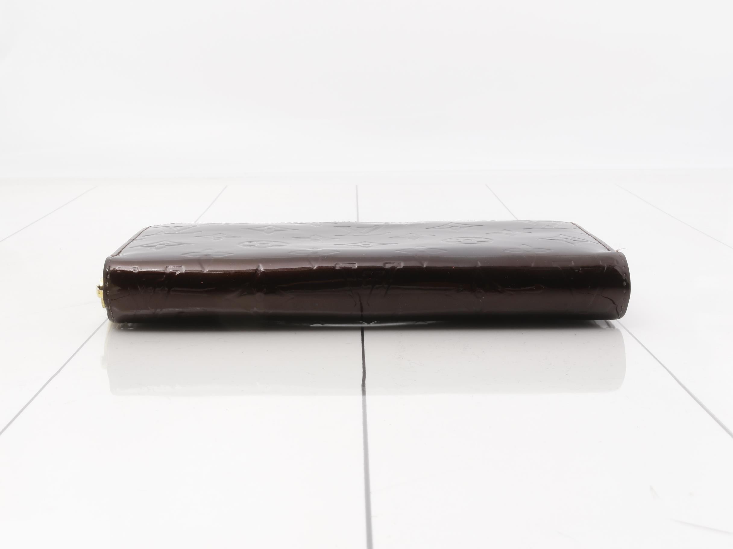 Vernis Round Zip Long Wallet — view 3