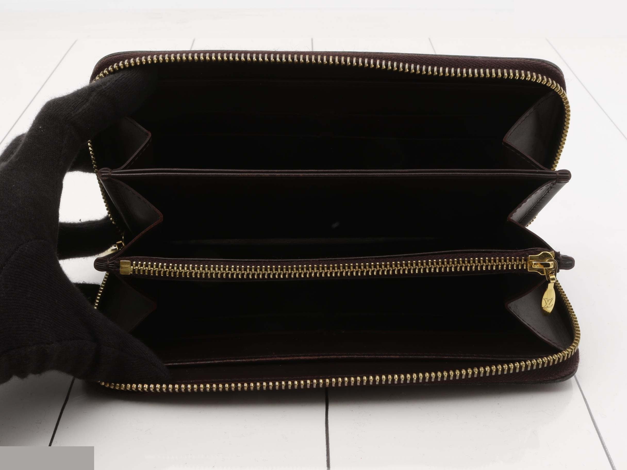 Vernis Round Zip Long Wallet — view 4