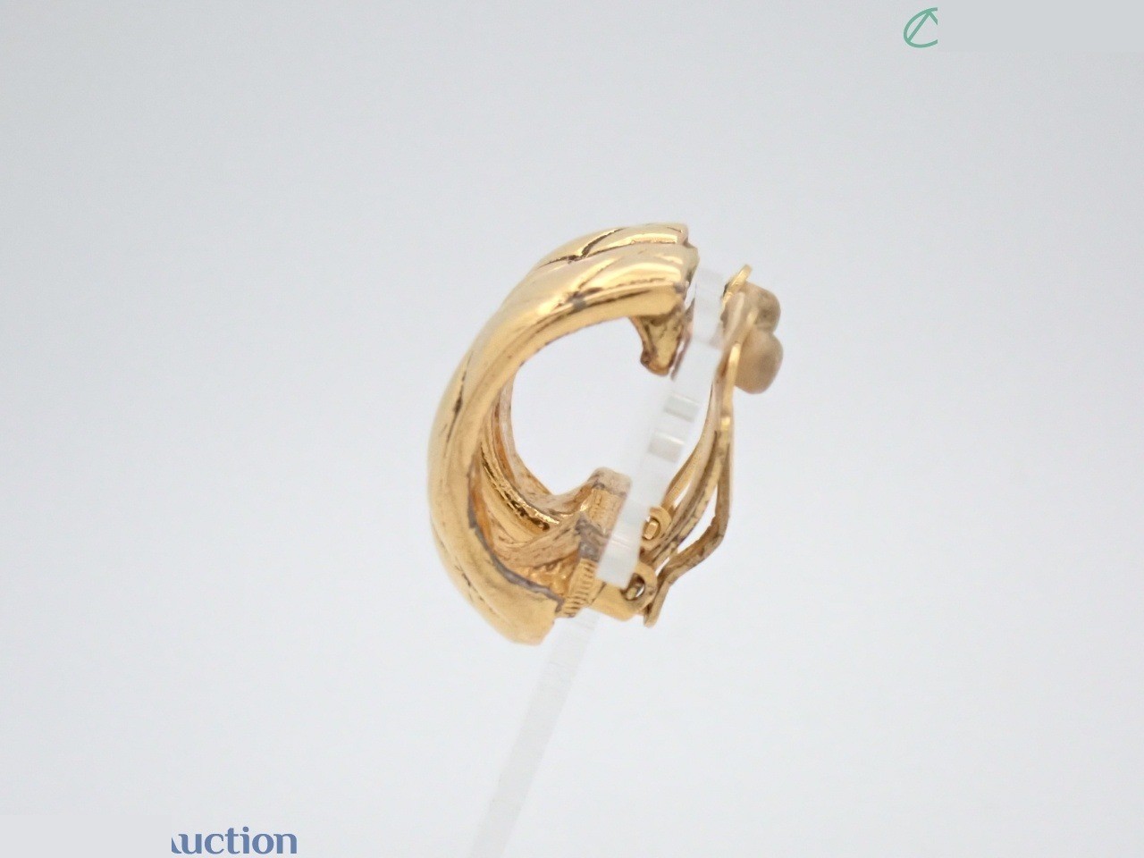 Earrings — view 3