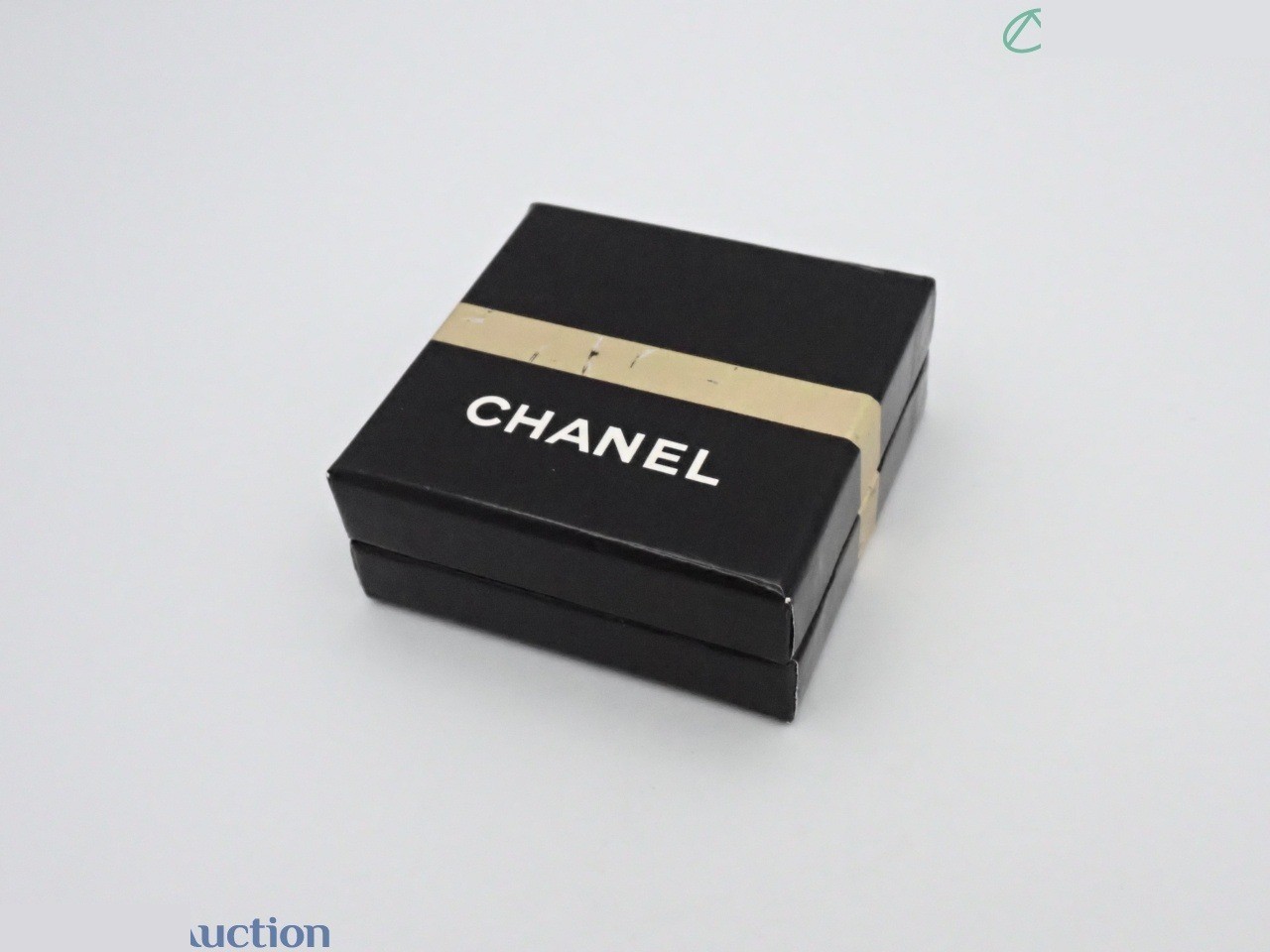 Earrings — view 4