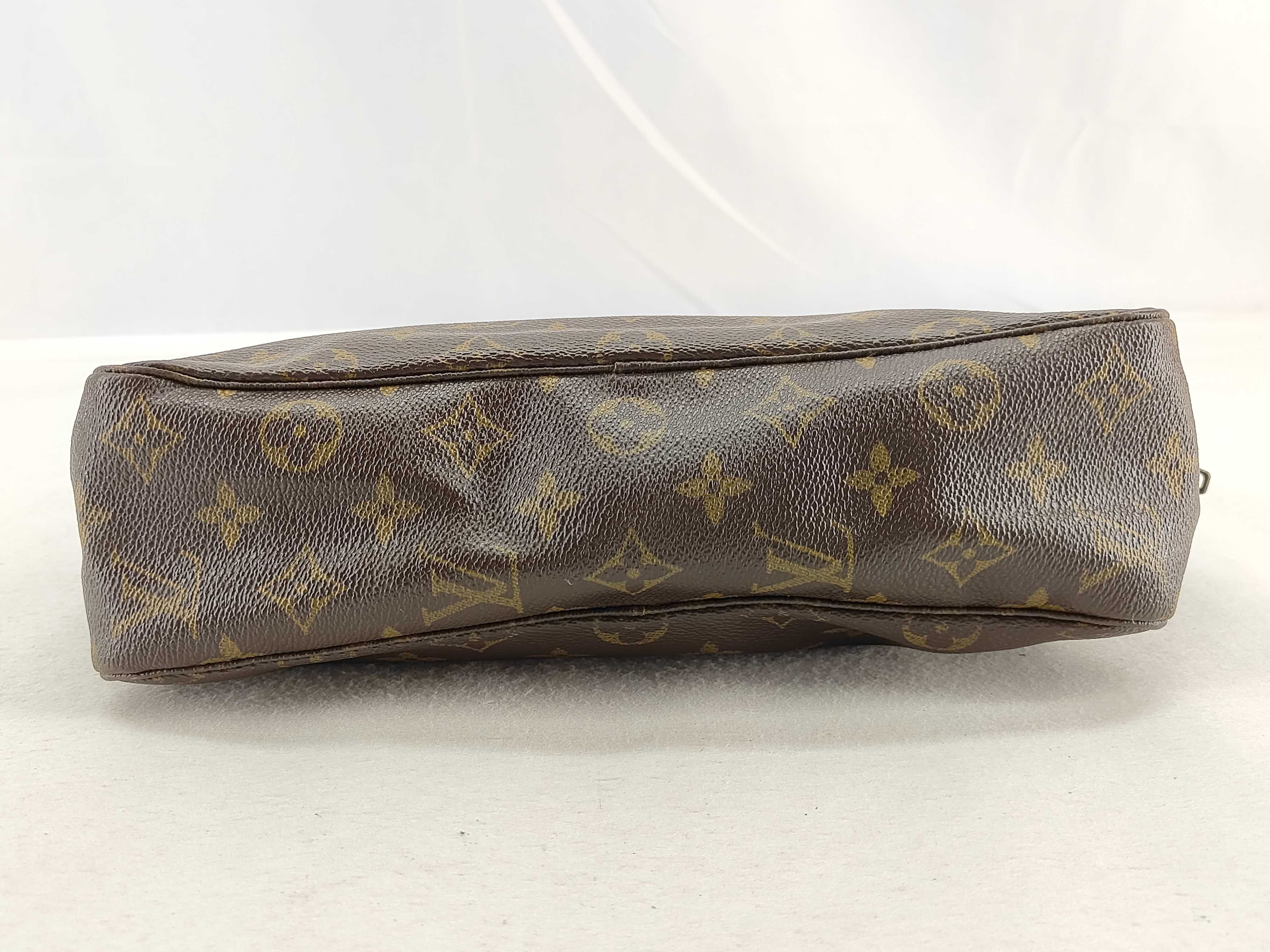 Monogram Louis Vuitton M47522 824 Trousses Toilette 28 Monogram Cosmetic Pouch PVC Brown Second Bag — view 4
