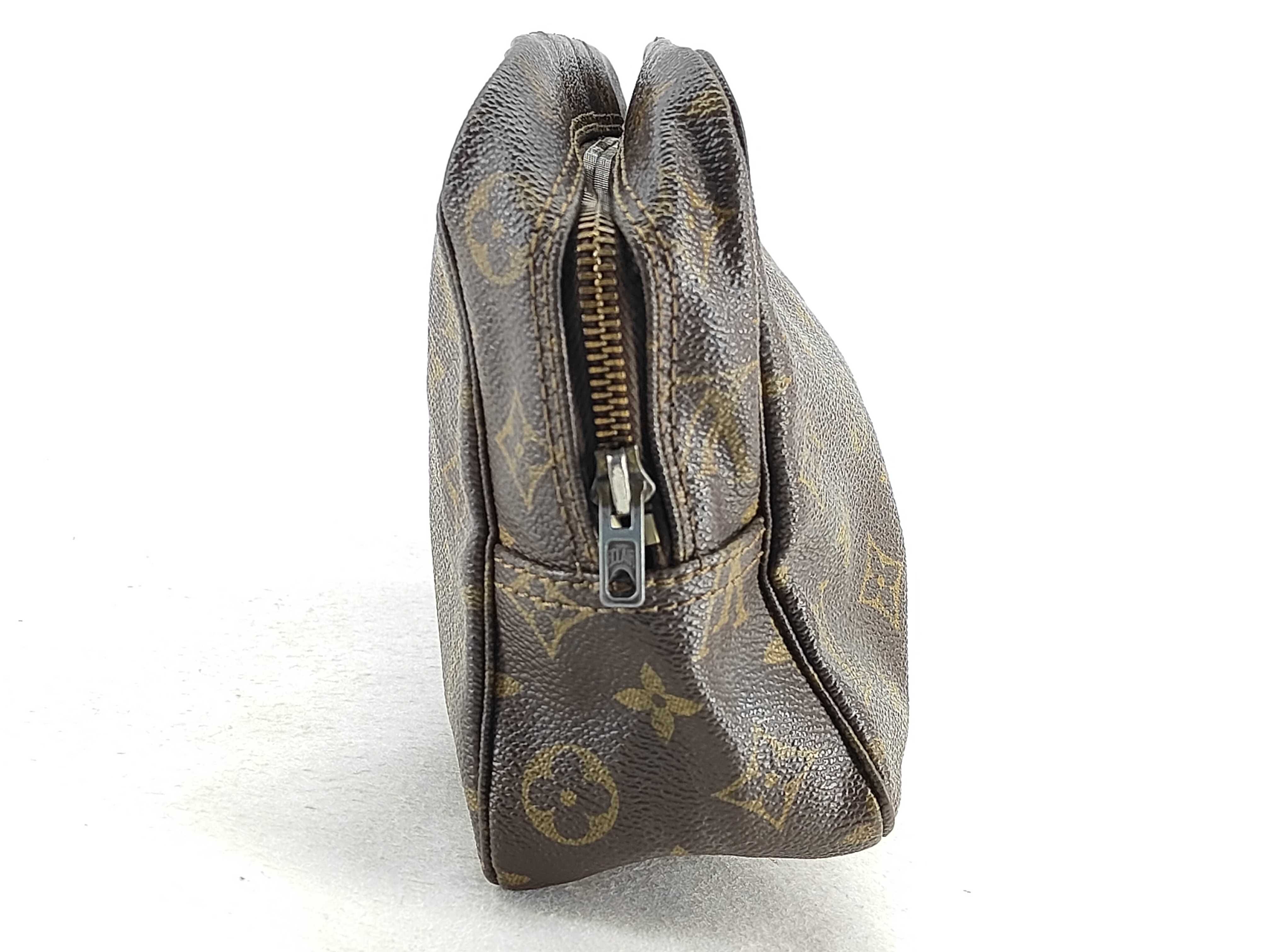 Monogram Louis Vuitton M47522 824 Trousses Toilette 28 Monogram Cosmetic Pouch PVC Brown Second Bag — view 5