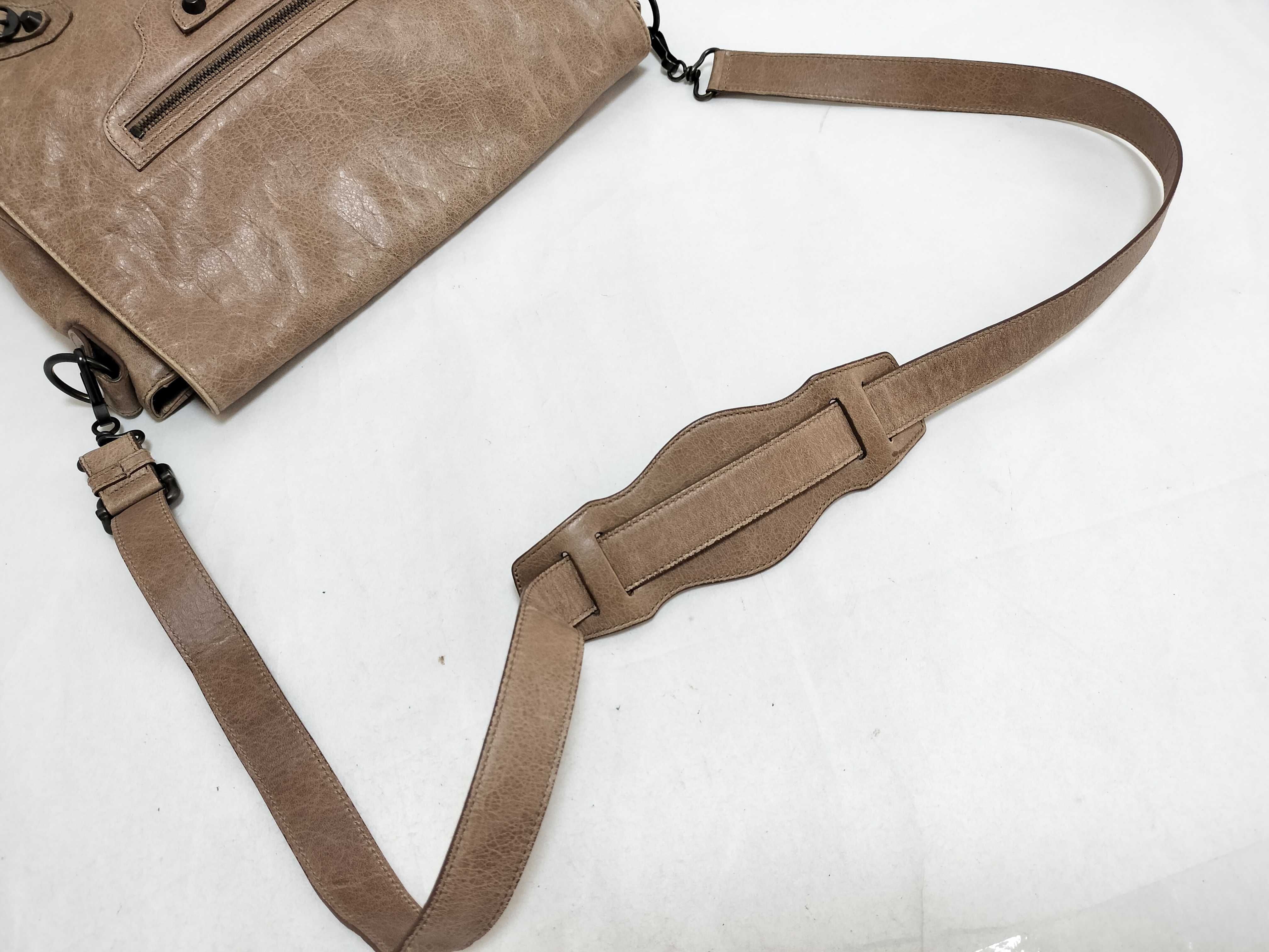 246432 Folk Shoulder Bag, Lambskin, Beige Shoulder Bag — view 3