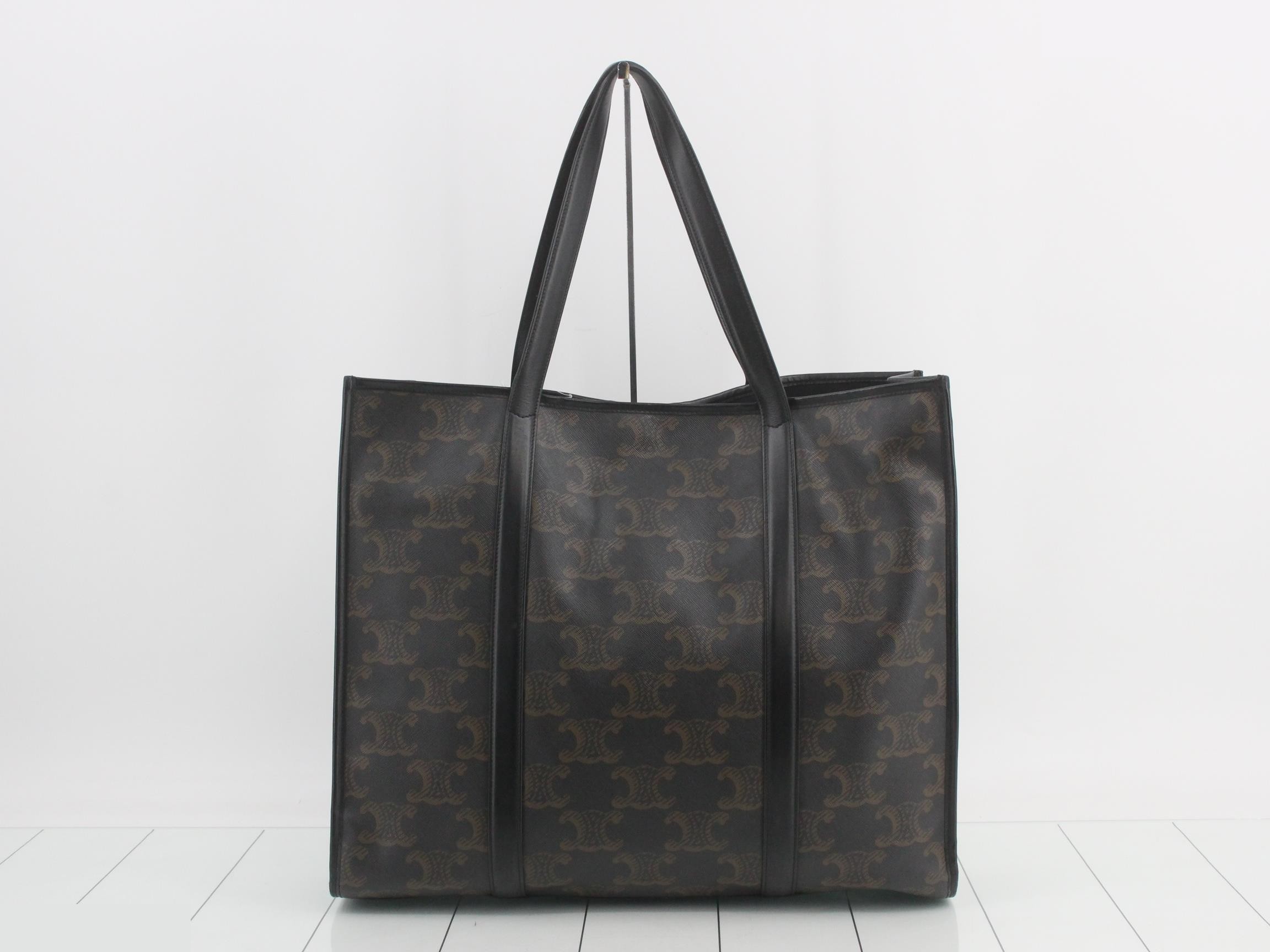 Triomphe Large Hippo Tote Bag — view 2