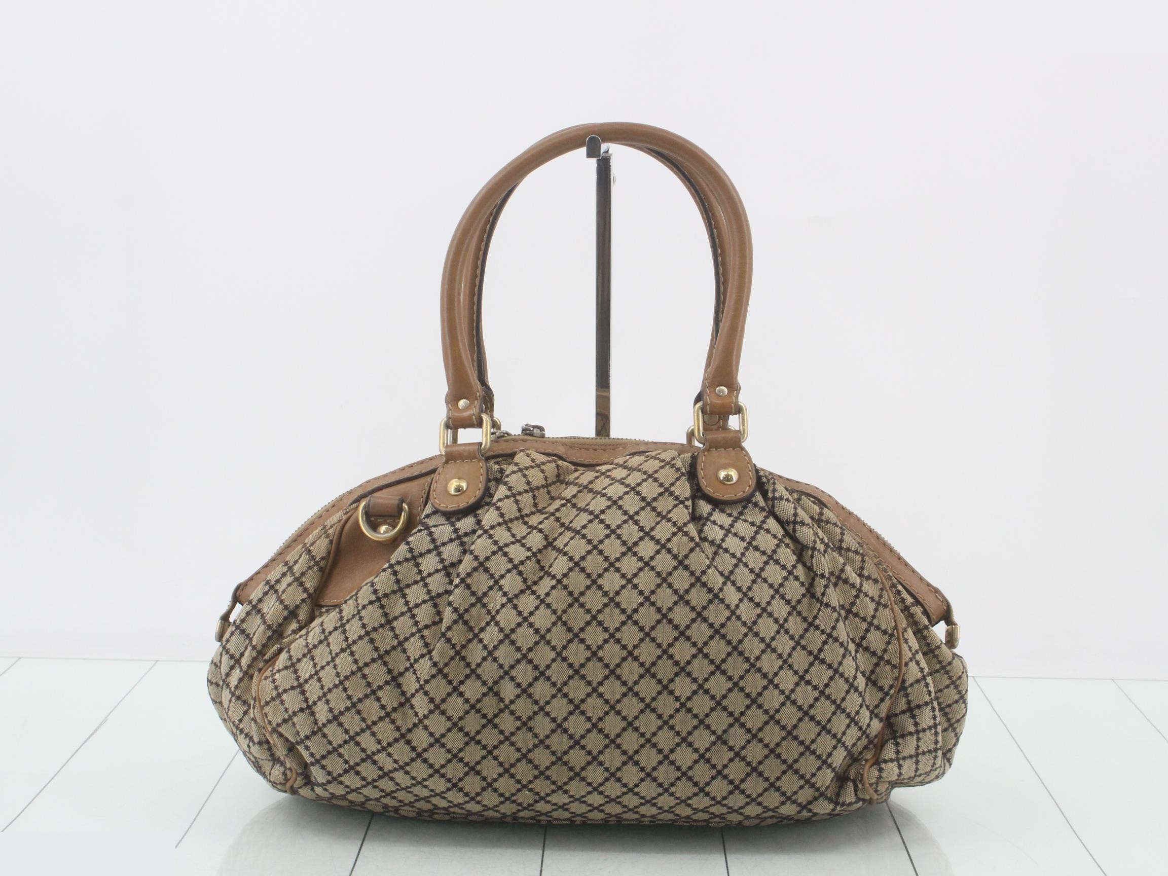 handbag — view 2