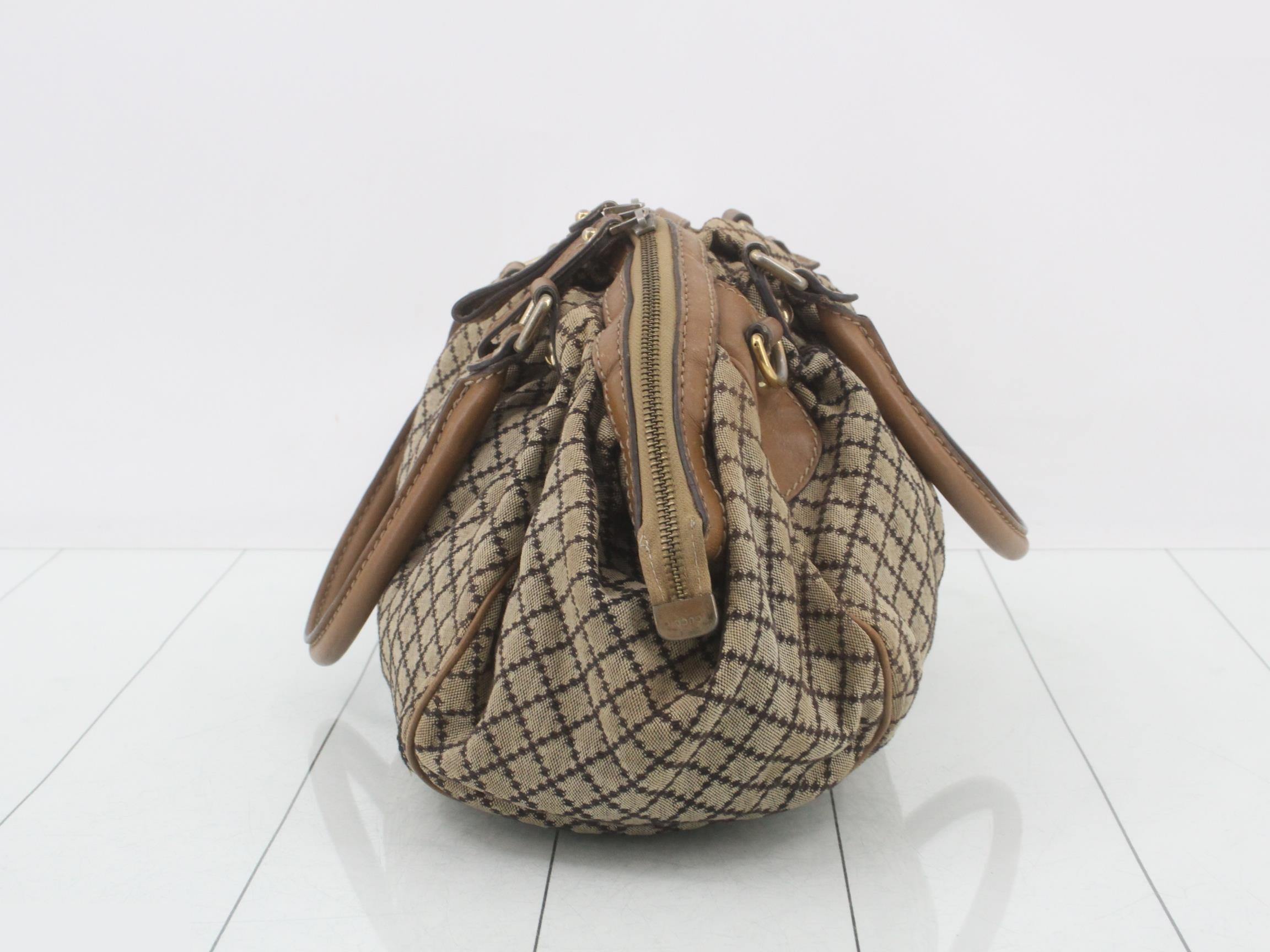 handbag — view 3