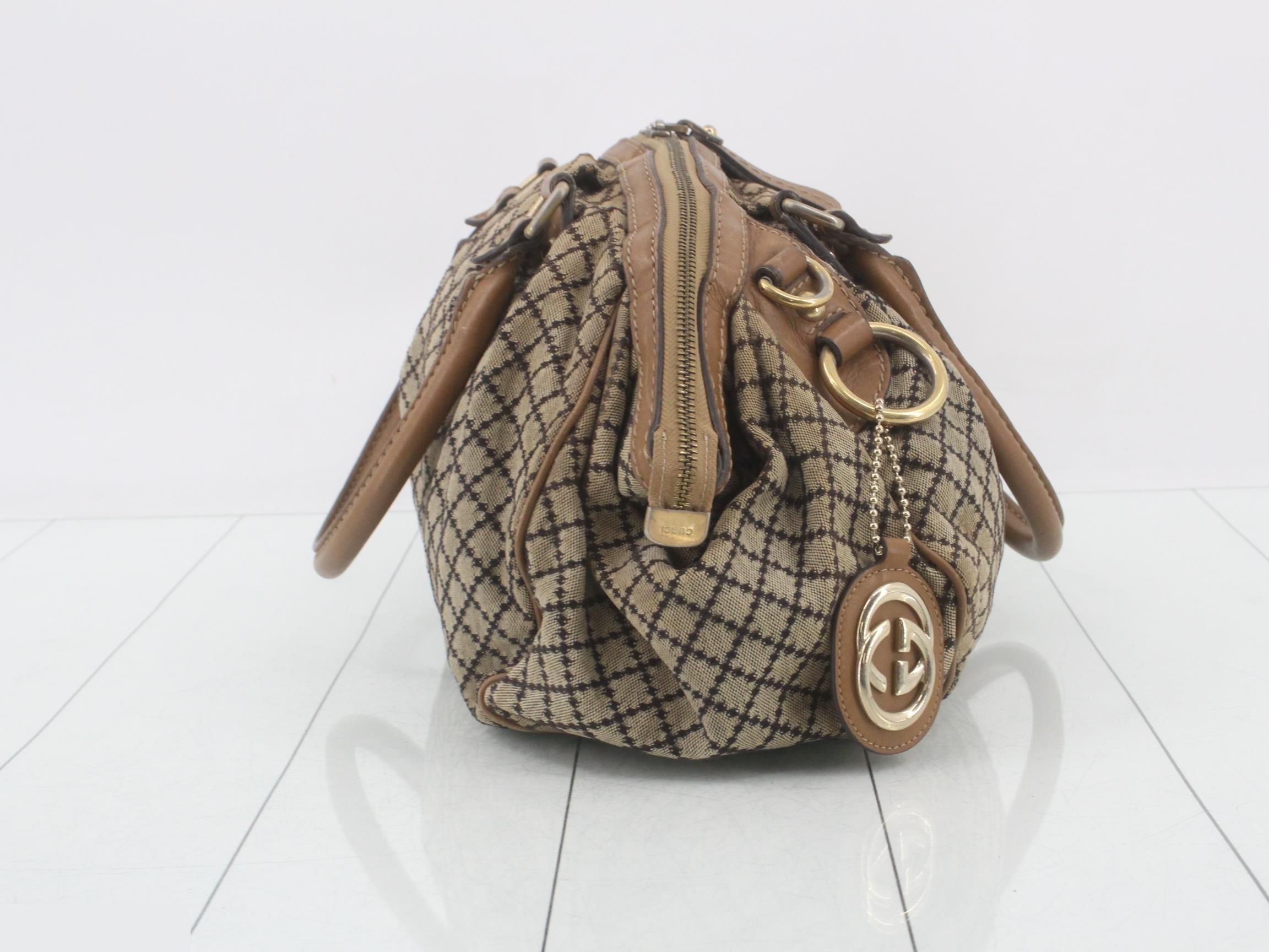 handbag — view 4