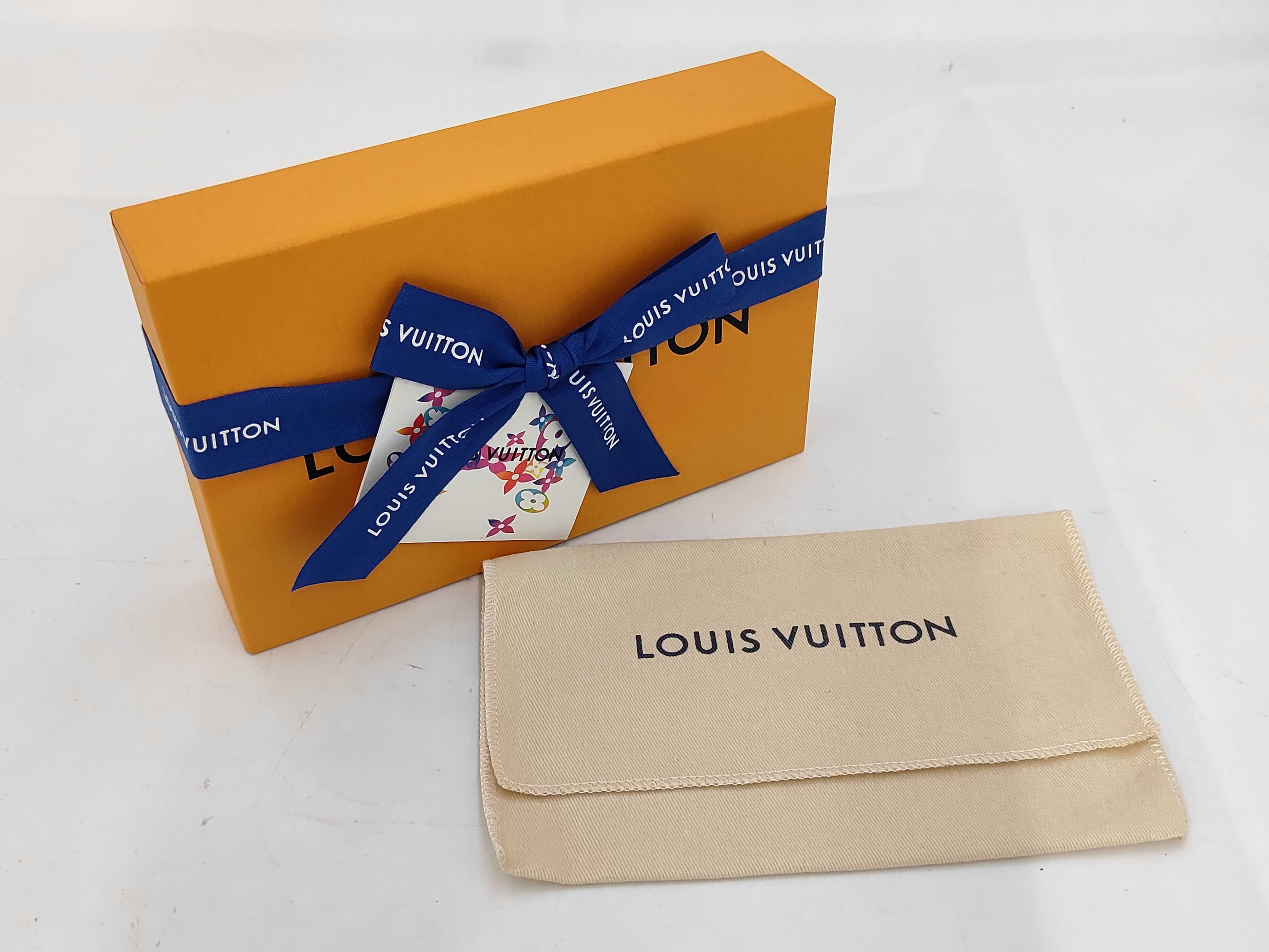 Capucines Compact M62157 Wallet — view 10