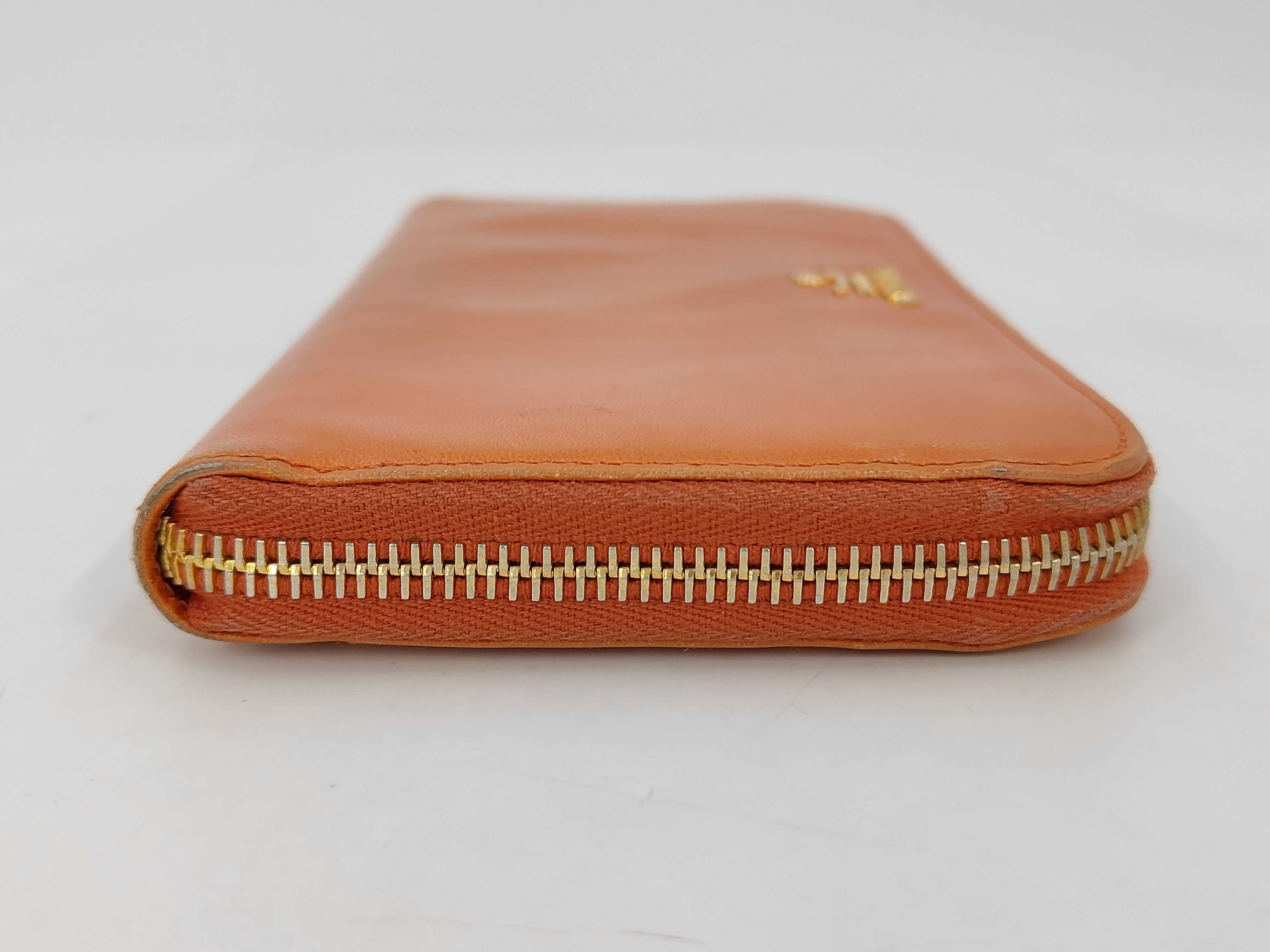 Round Zipper Logo Orange Long Wallet — view 4