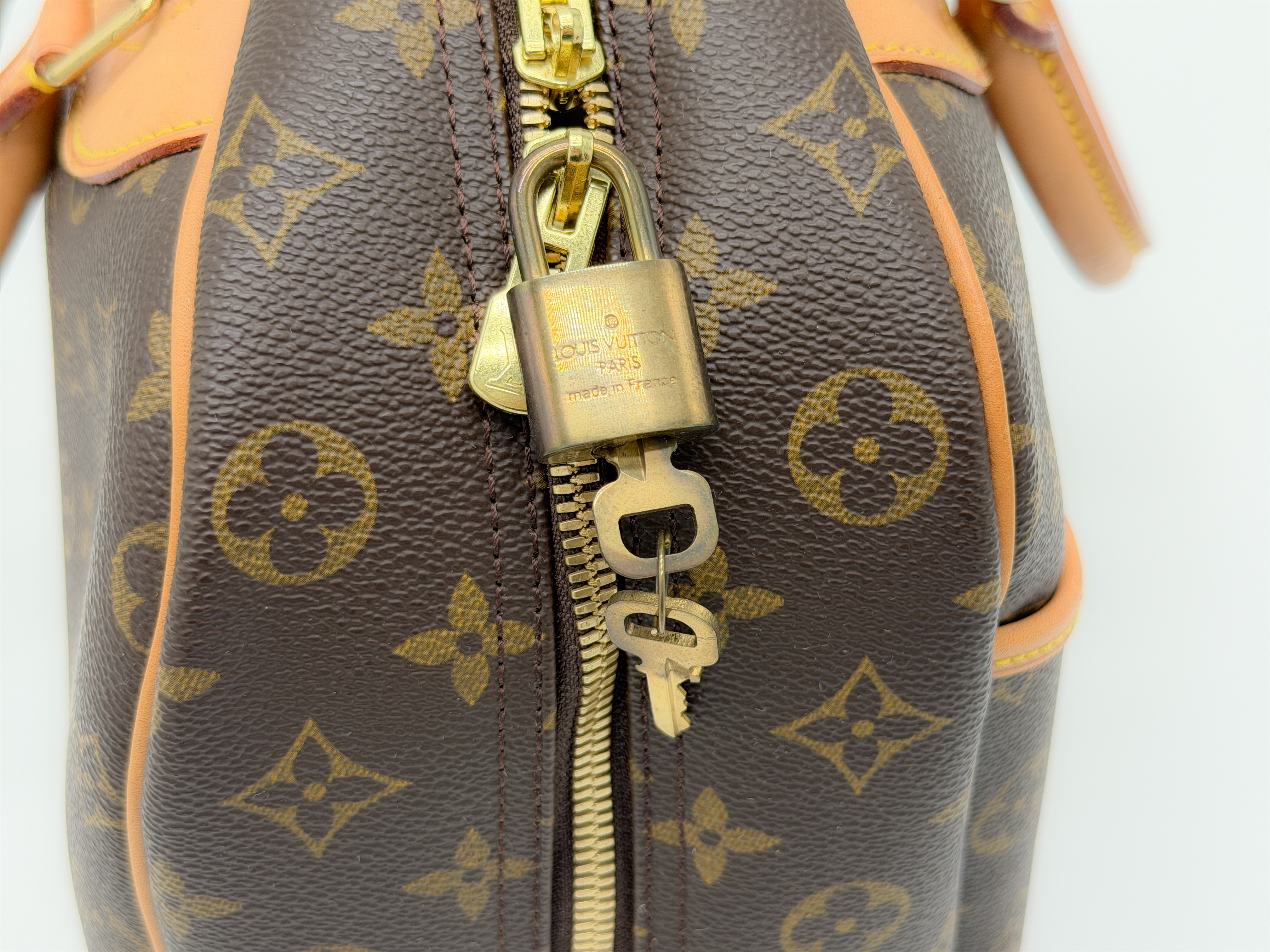 Monogram M47270 Deauville MB0043 Handbag — view 4