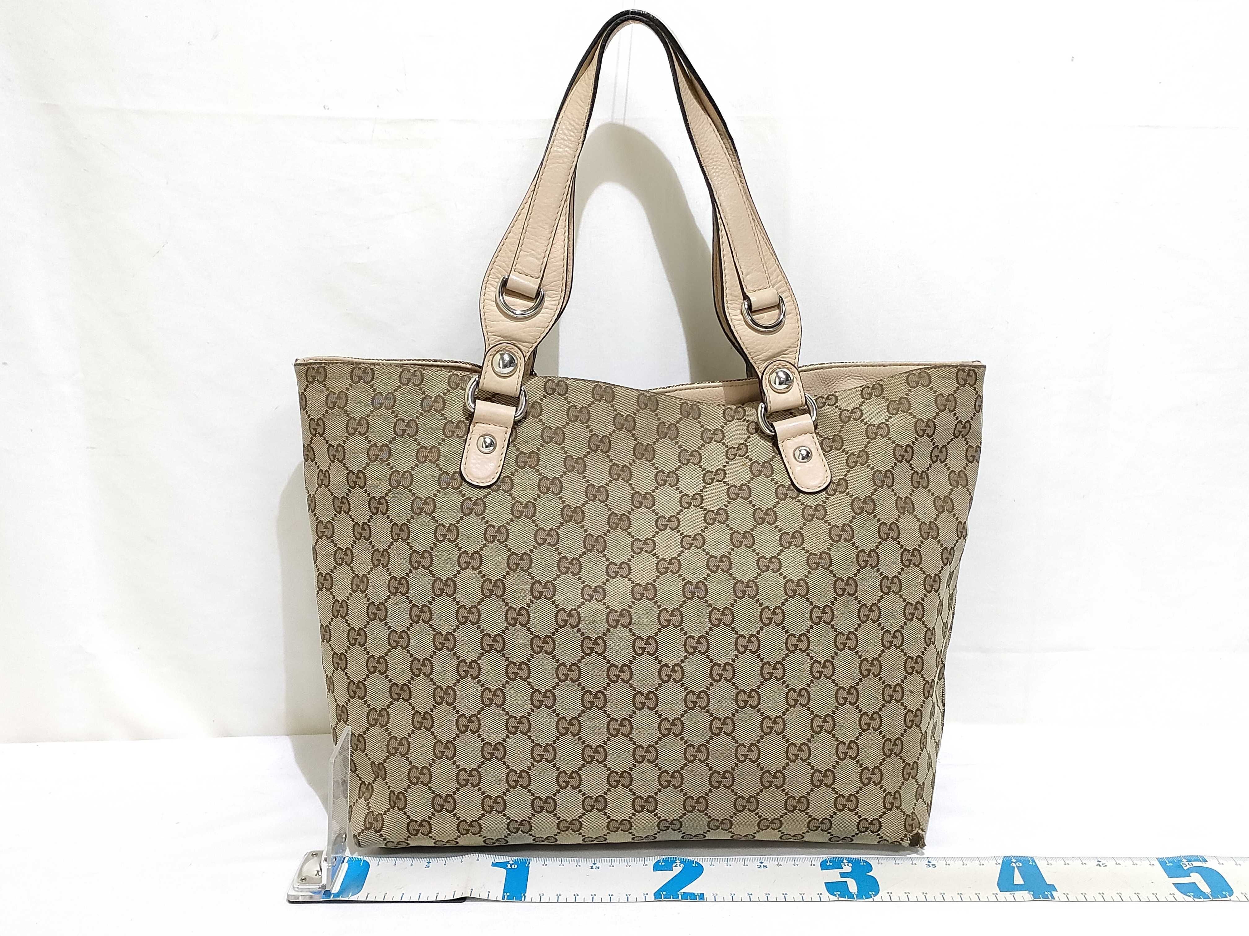 GG Canvas Gucci Tote Bag — view 2