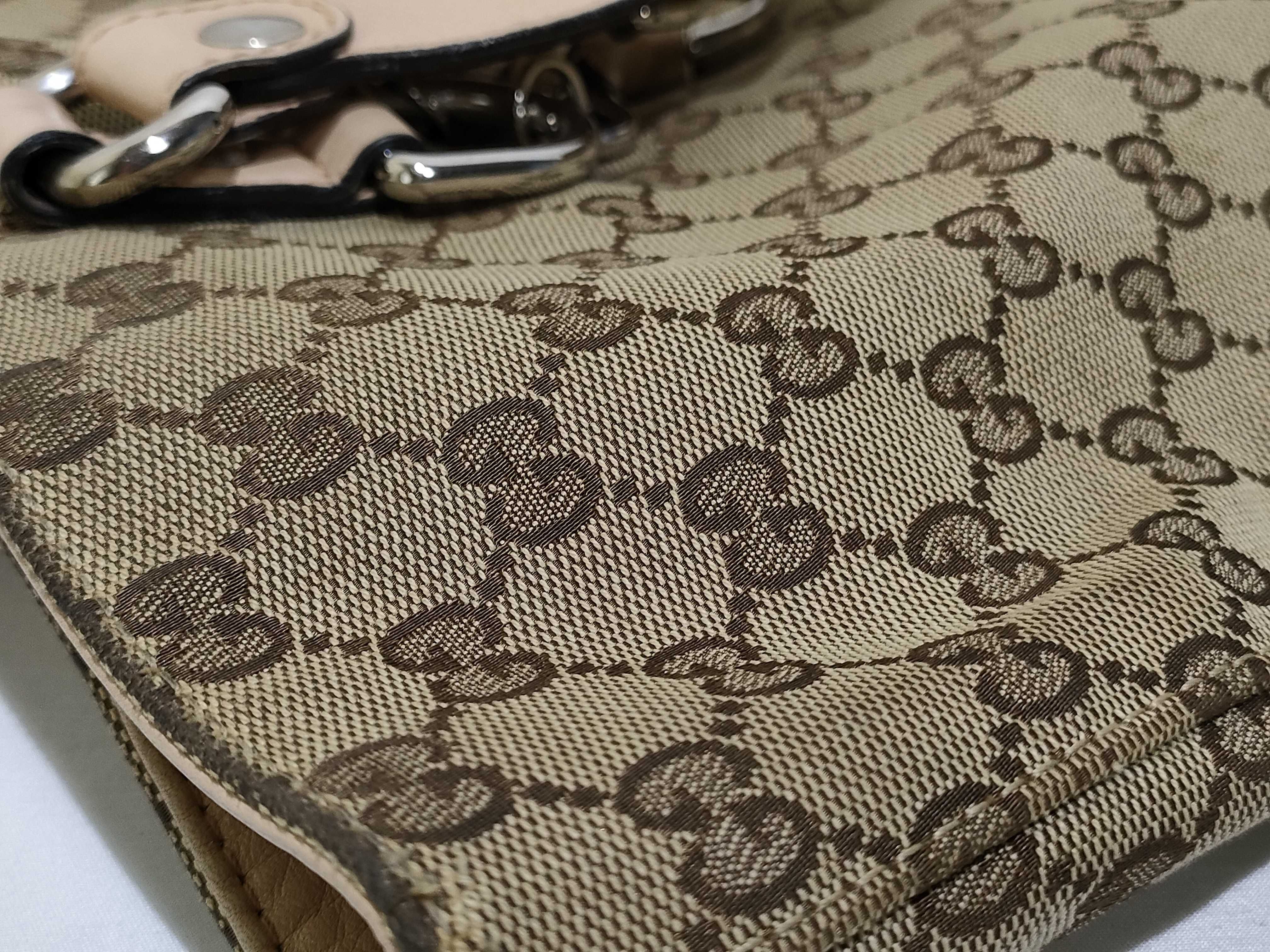 GG Canvas Gucci Tote Bag — view 15