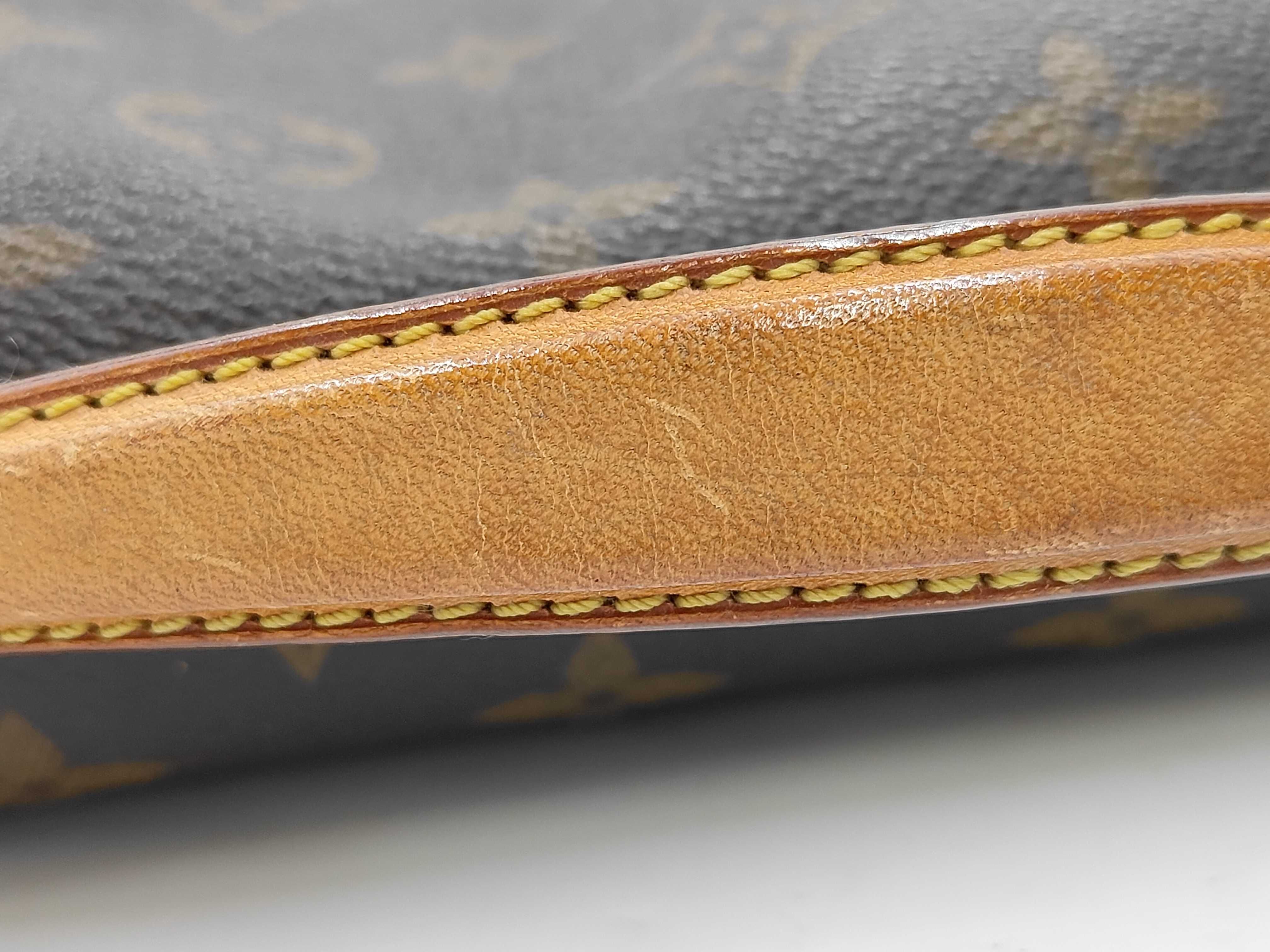 Monogram LV/Louis Vuitton M51121/Beverly Handbag Monogram No Strap Handbag — view 4