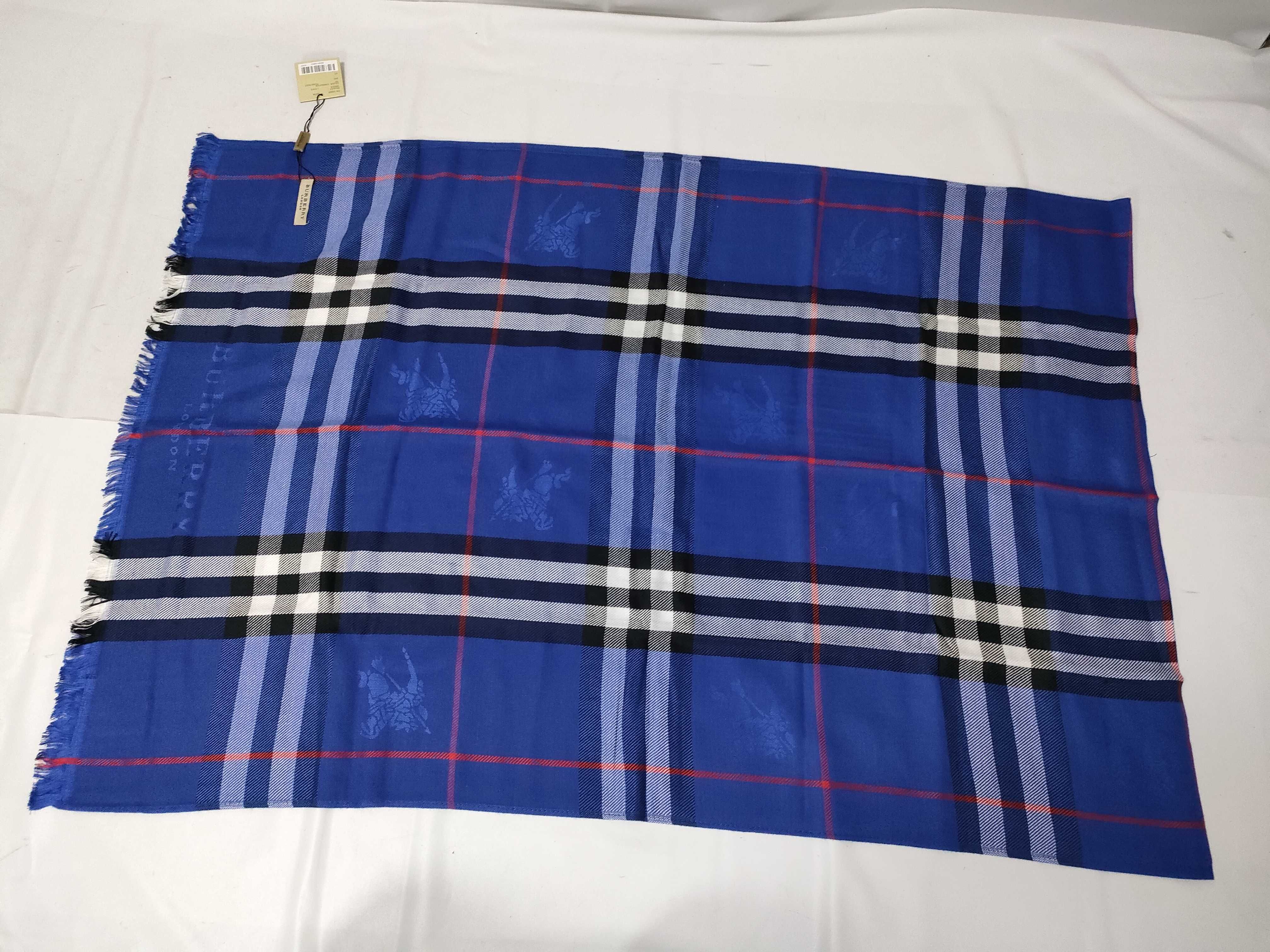 check scarf, unused, other accessories — view 2