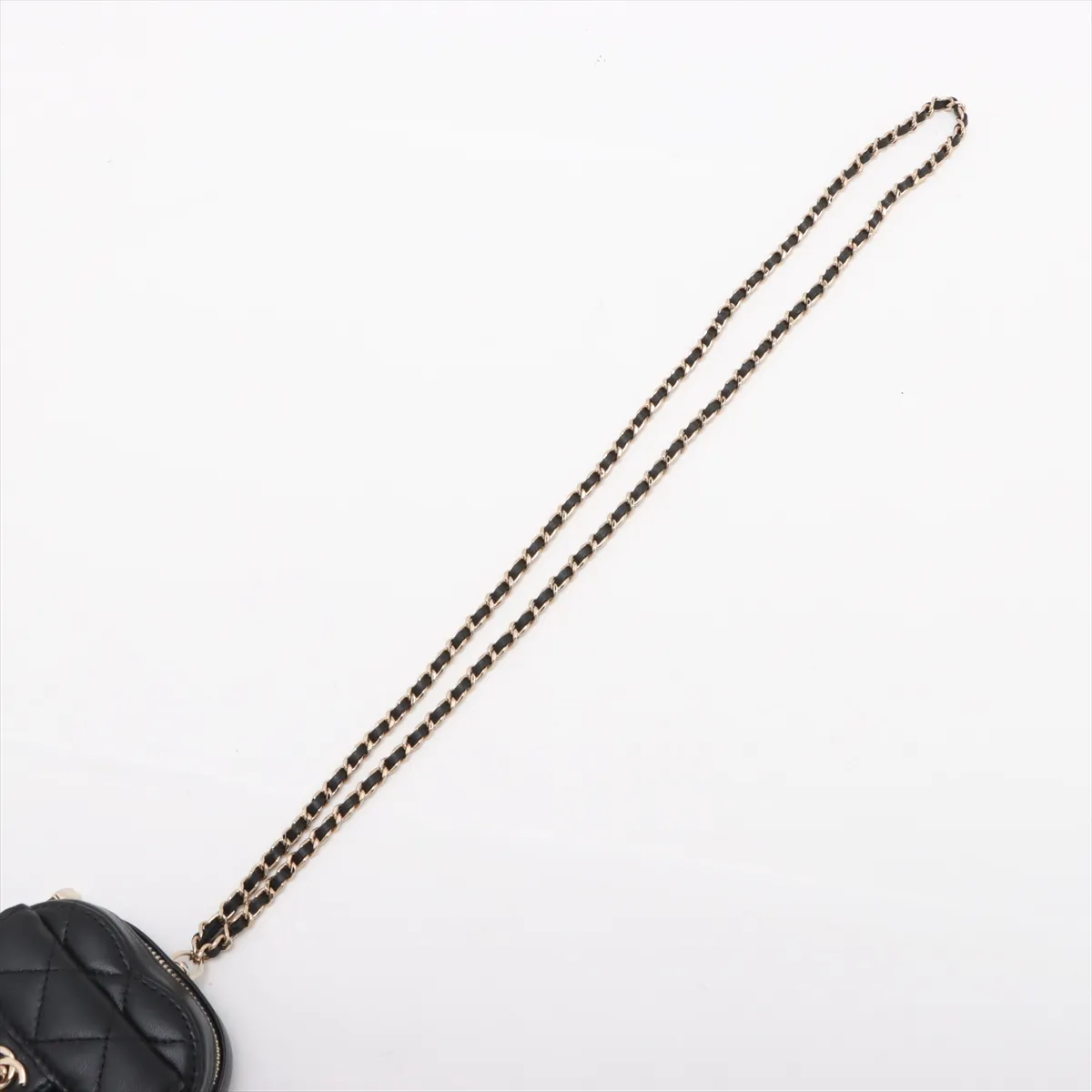 Matelasse Lambskin Chain Shoulder Bag Heart Black Gold Hardware 32047970 No. 32 — view 5