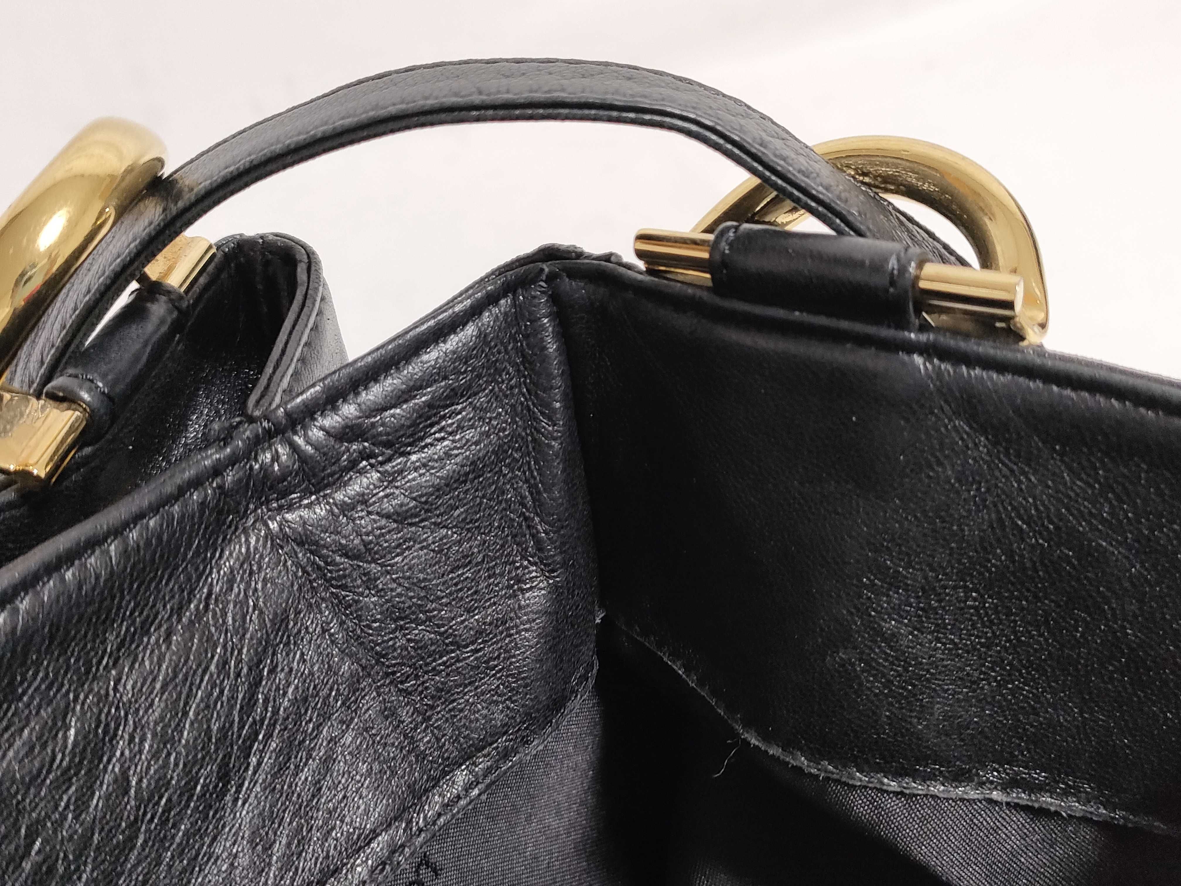 Anagram Leather Shoulder Bag — view 11