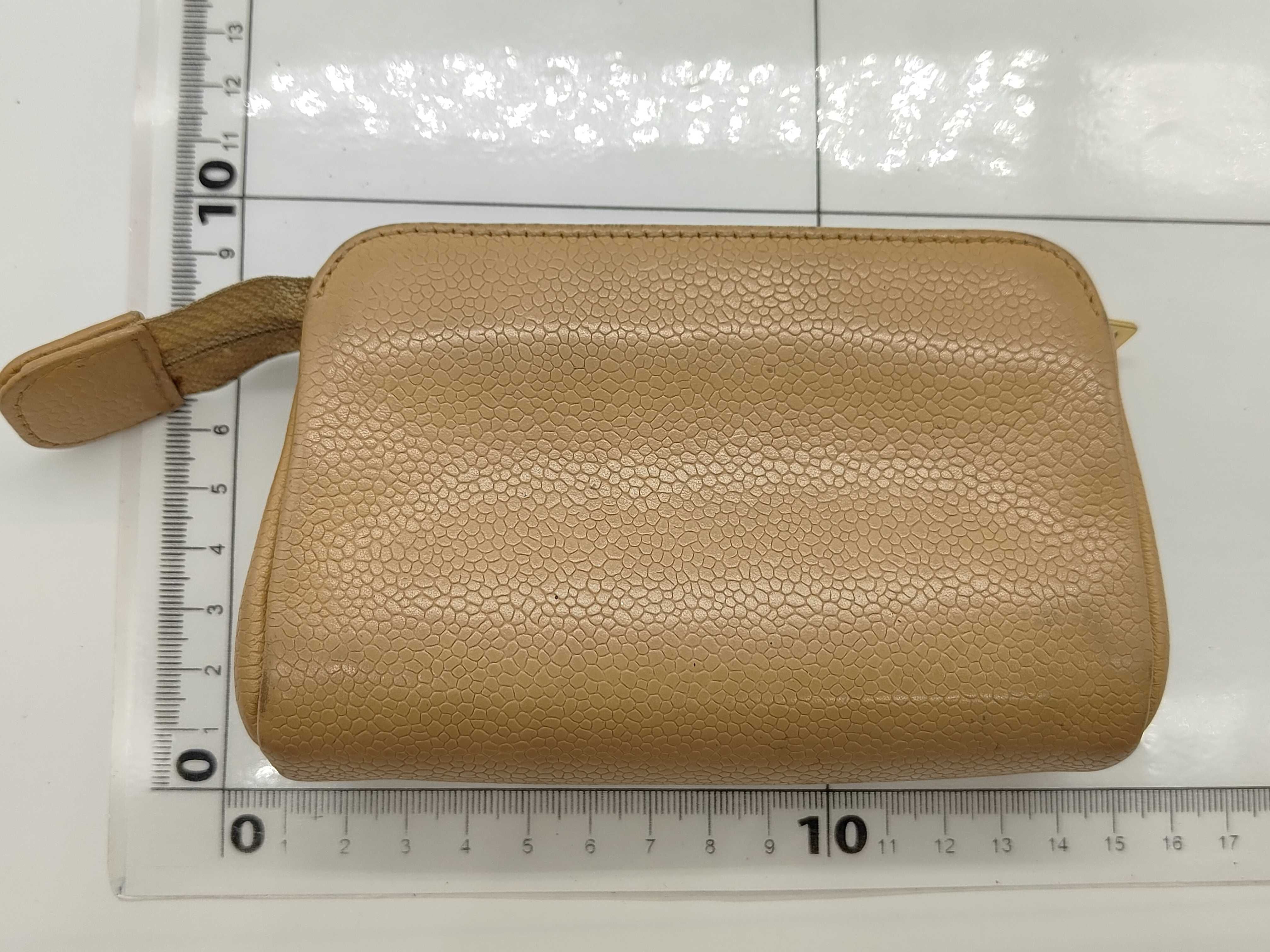 Cabia-skin Coco Pouch (Coco Mark Pouch) — view 2