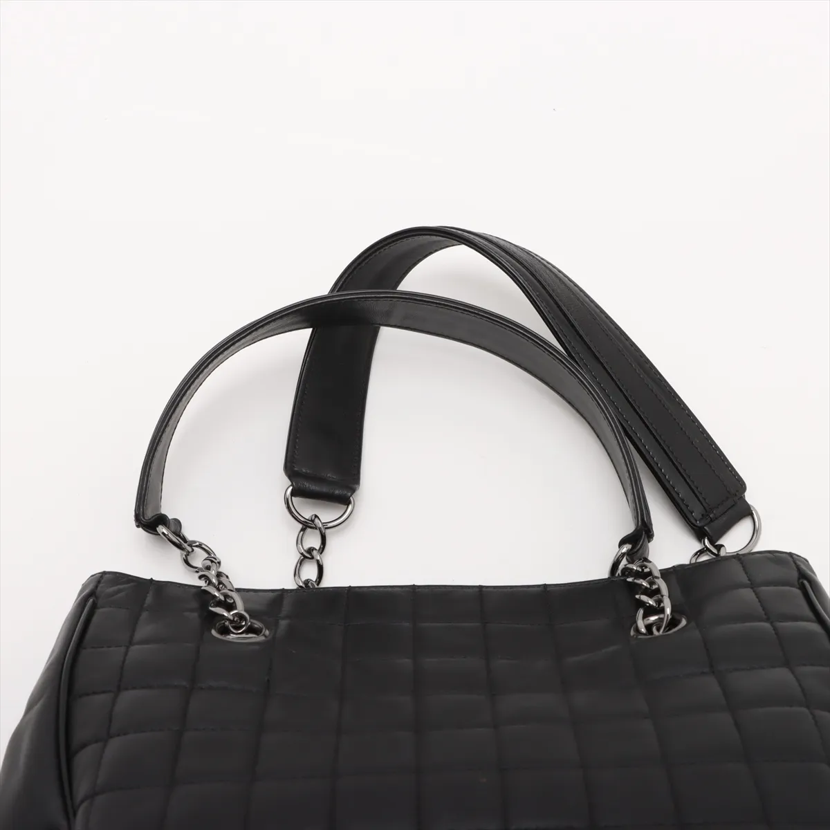 Chocolate Bar Lambskin x Patent Leather Chain Tote Bag Camellia Black Silver Hardware 10948041 No. 10 — view 6