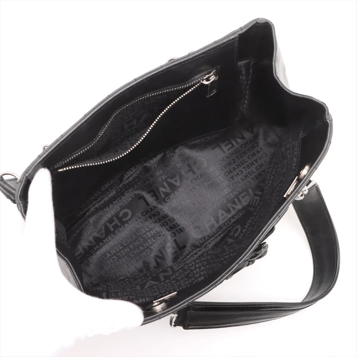 Chocolate Bar Lambskin x Patent Leather Chain Tote Bag Camellia Black Silver Hardware 10948041 No. 10 — view 7