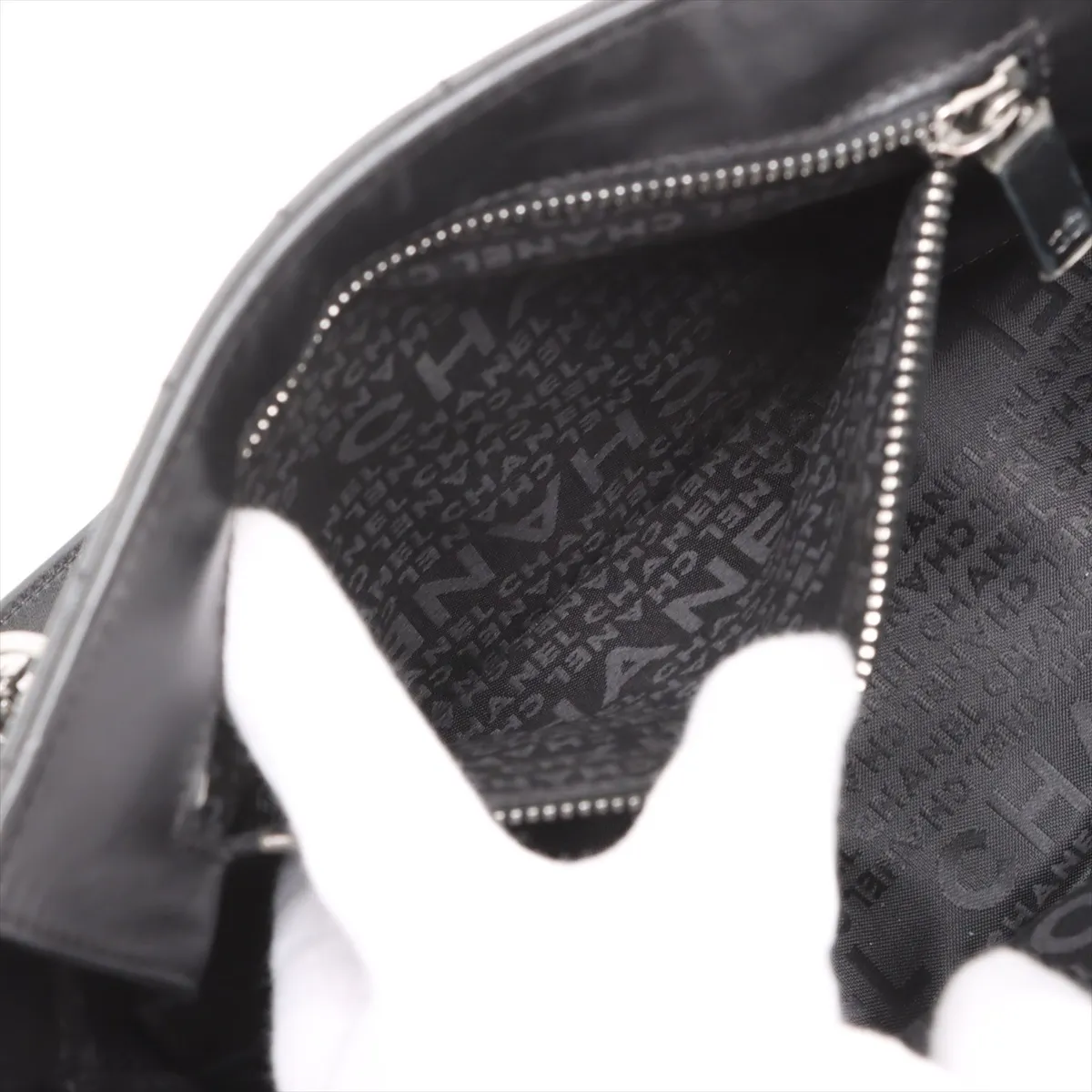 Chocolate Bar Lambskin x Patent Leather Chain Tote Bag Camellia Black Silver Hardware 10948041 No. 10 — view 8