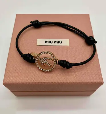 Other lines: Small items, accessories, bracelets, bangles (leather, fabric).