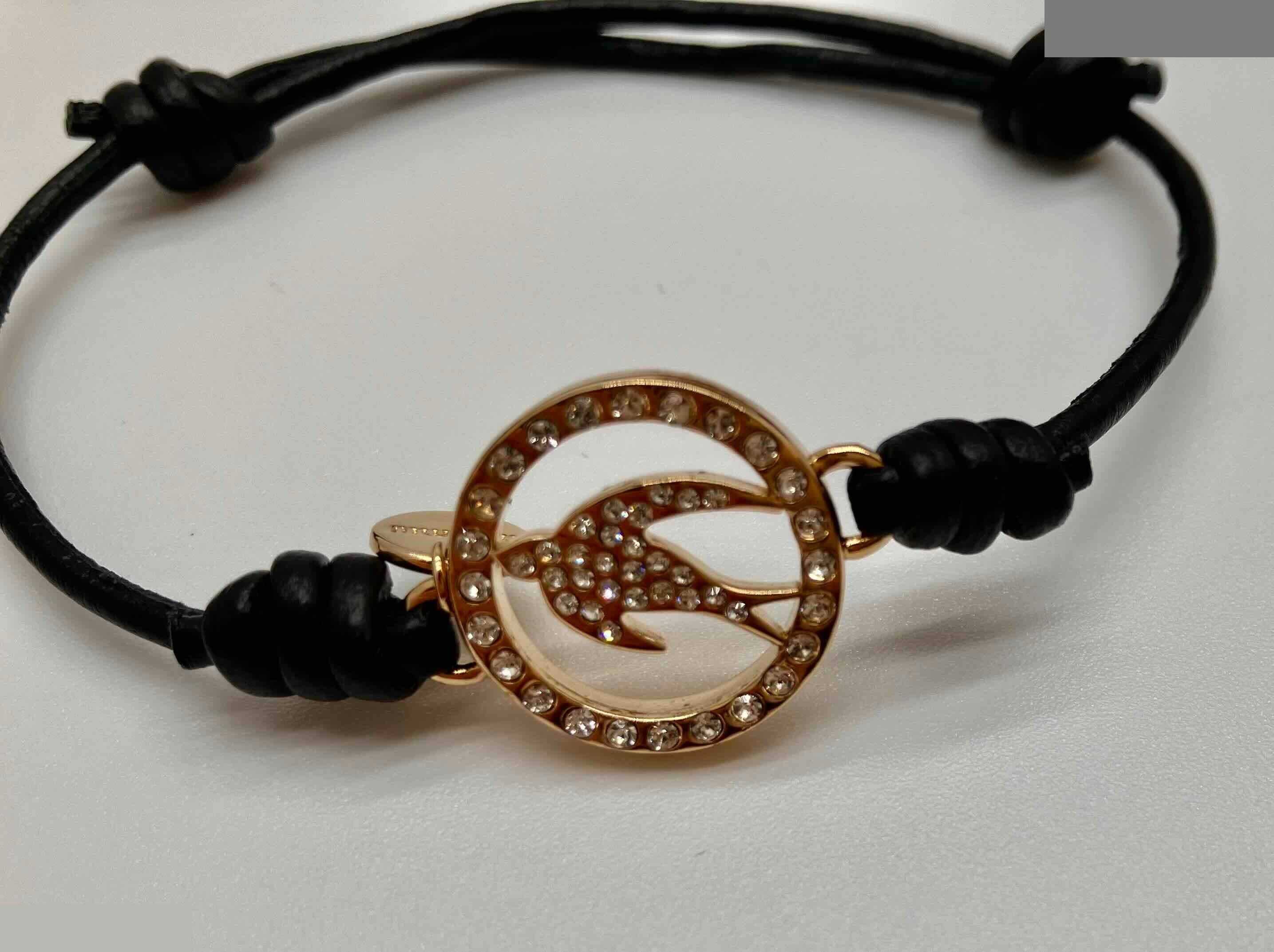 Other lines: Small items, accessories, bracelets, bangles (leather, fabric). — view 3