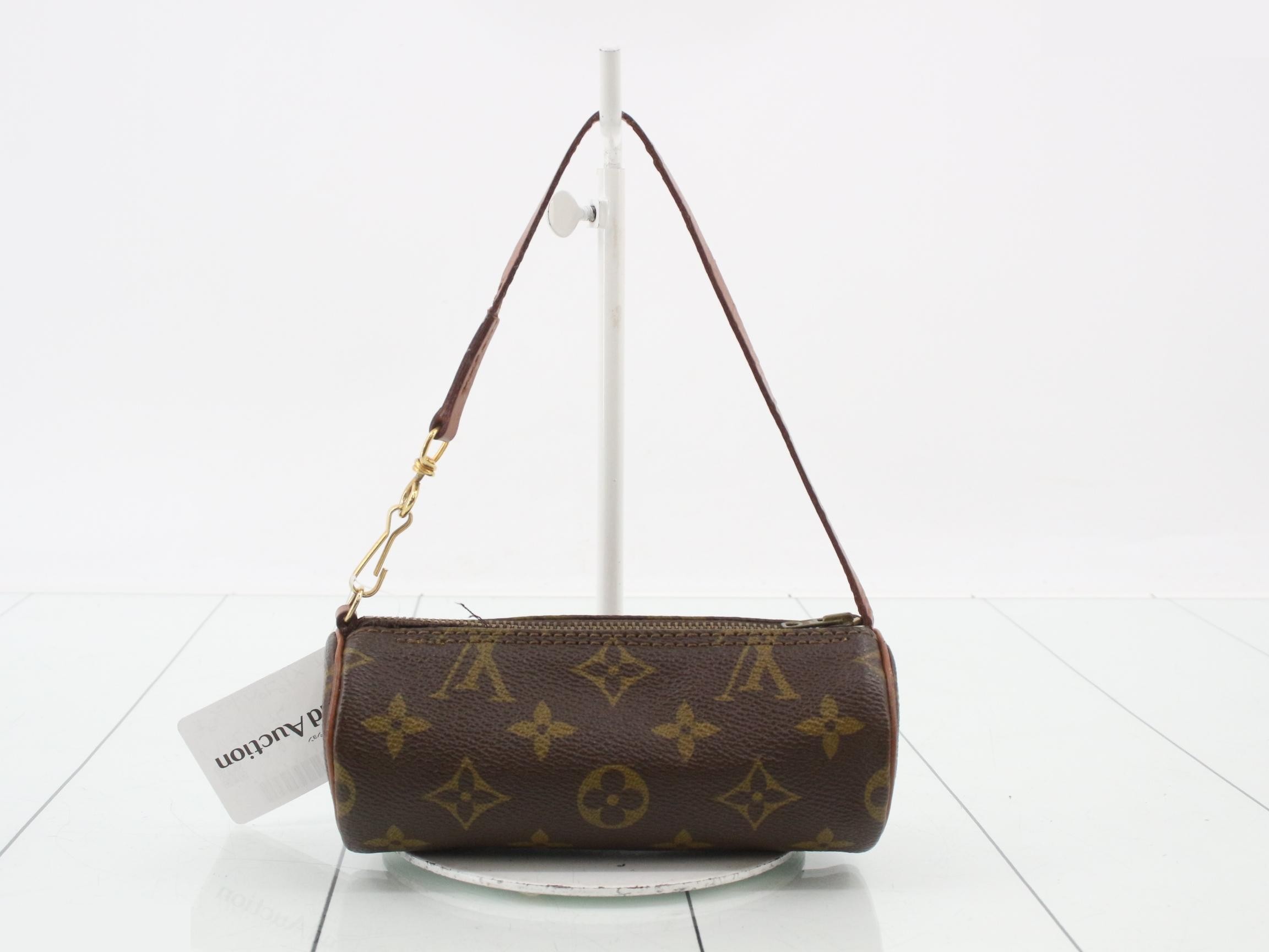 Pochette Papillon - Included Pouch — view 2