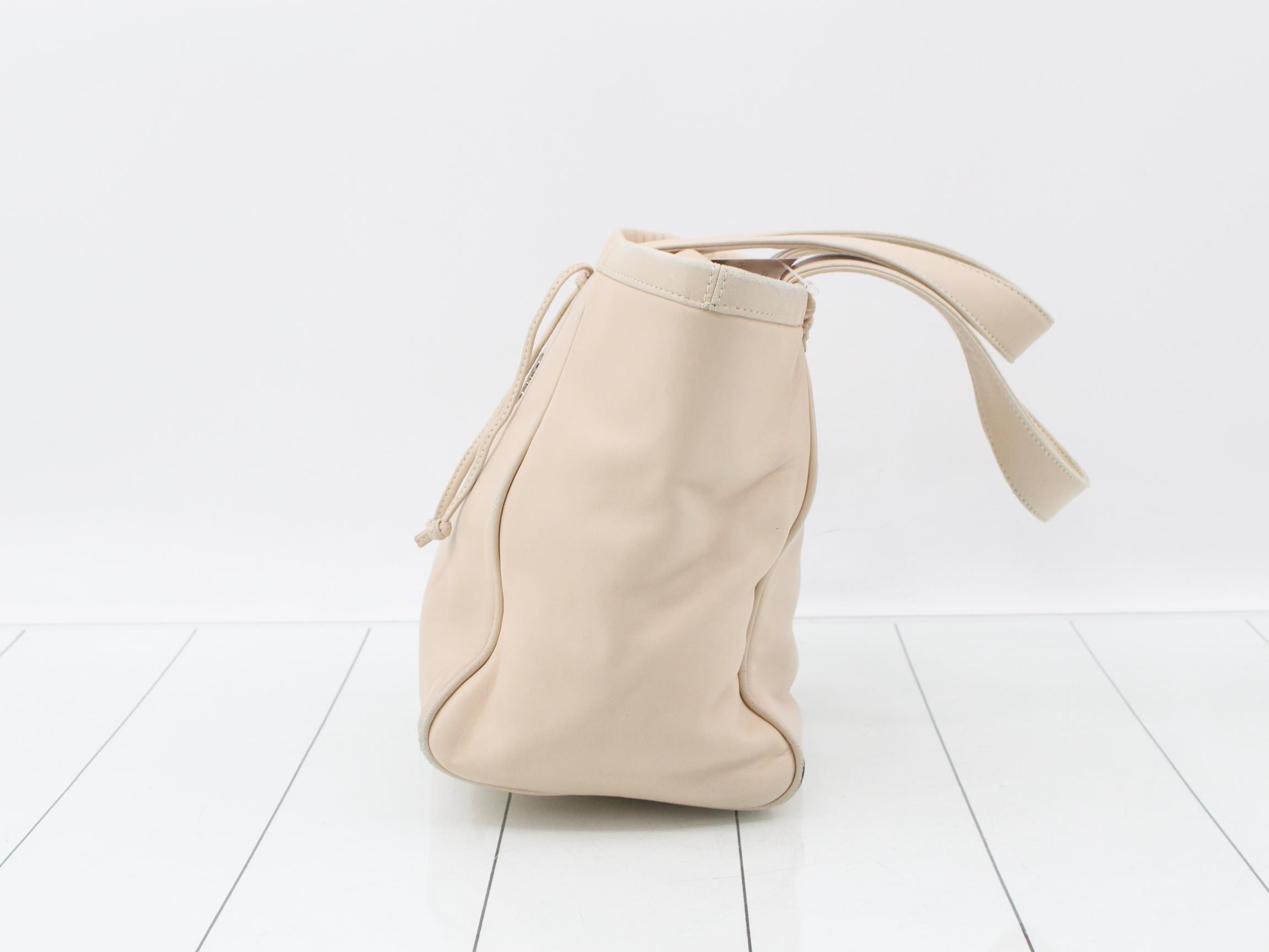 Anagram handbag, with warranty. — view 3