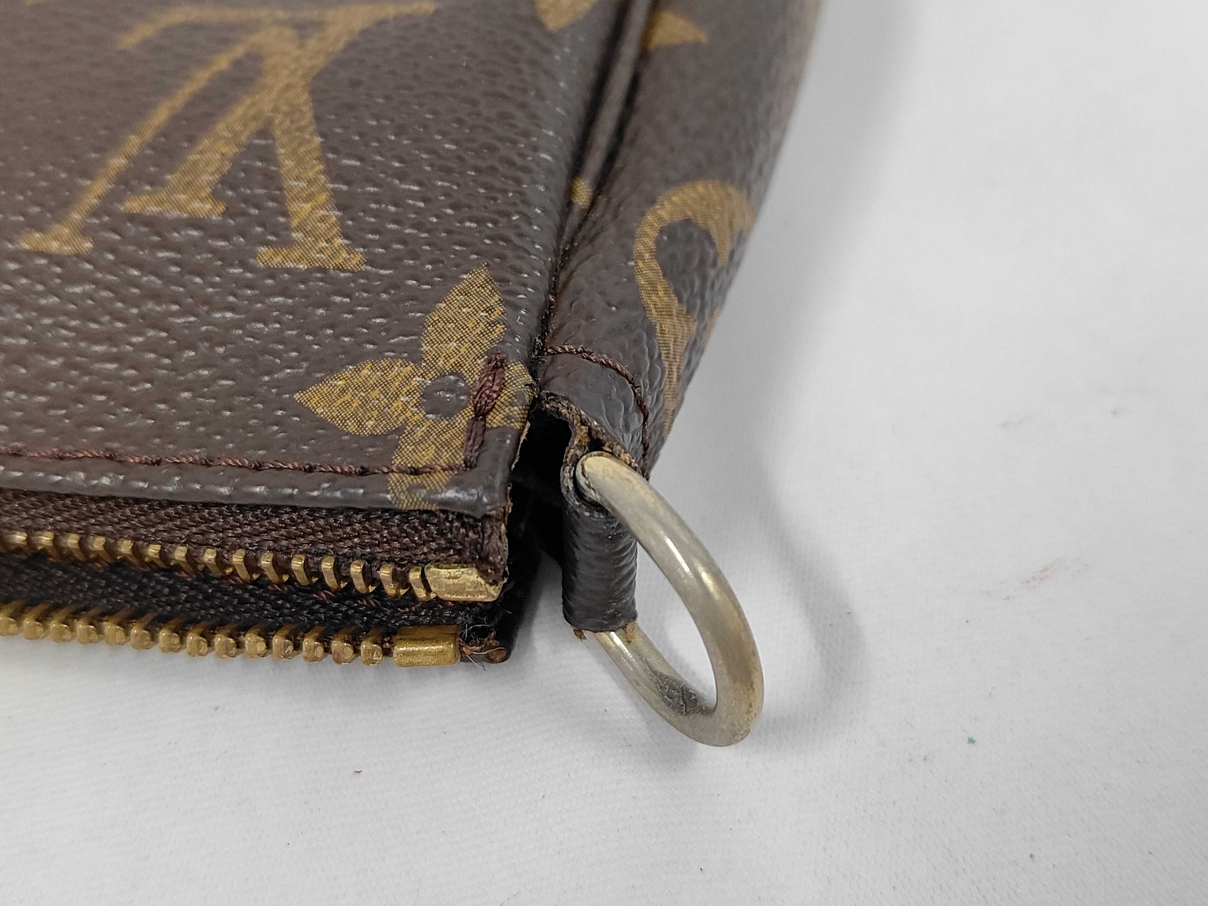 Monogram Pochette Accessoires AR1909 Shoulder Bag — view 9