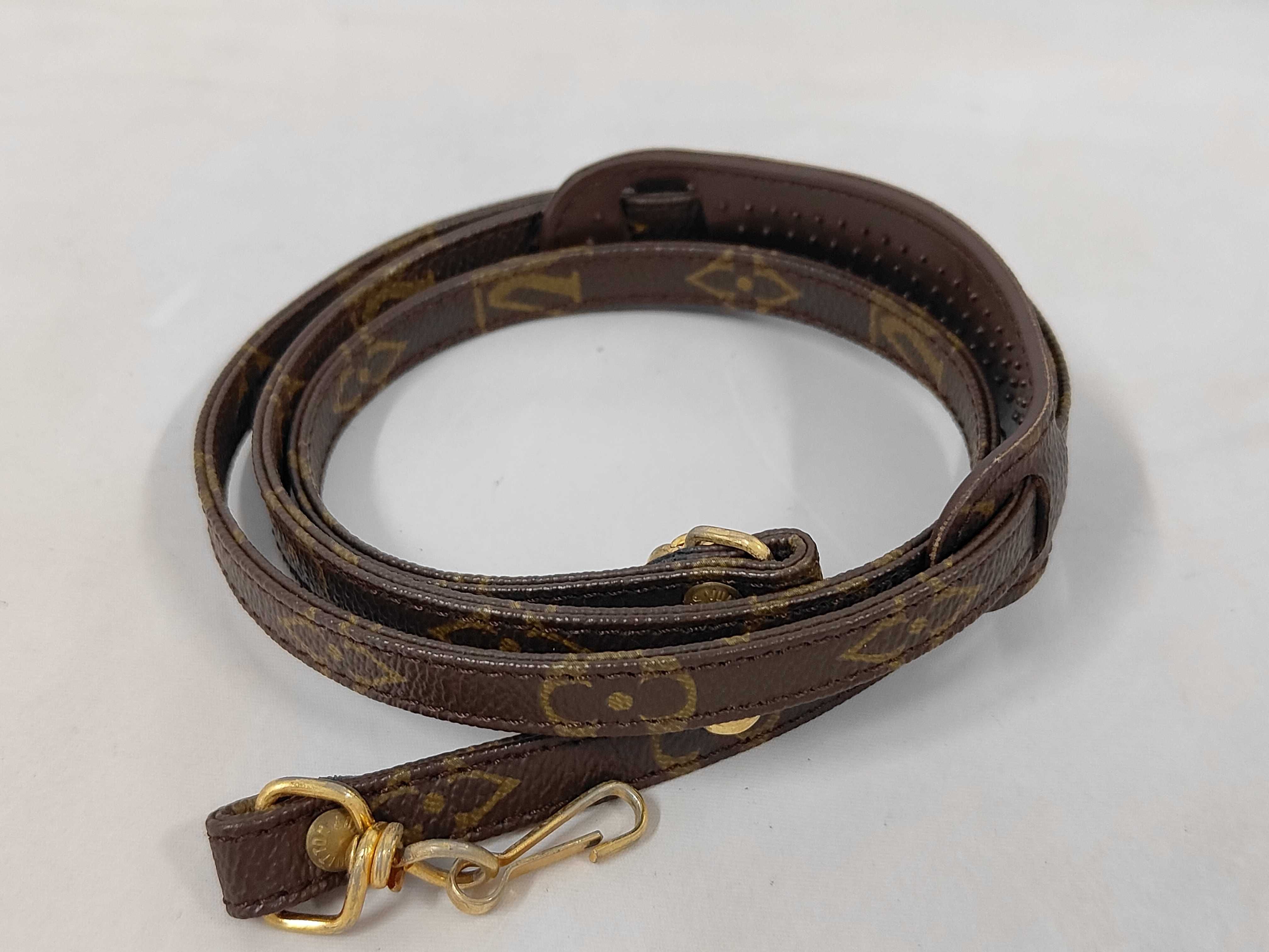 Monogram Pochette Accessoires AR1909 Shoulder Bag — view 10