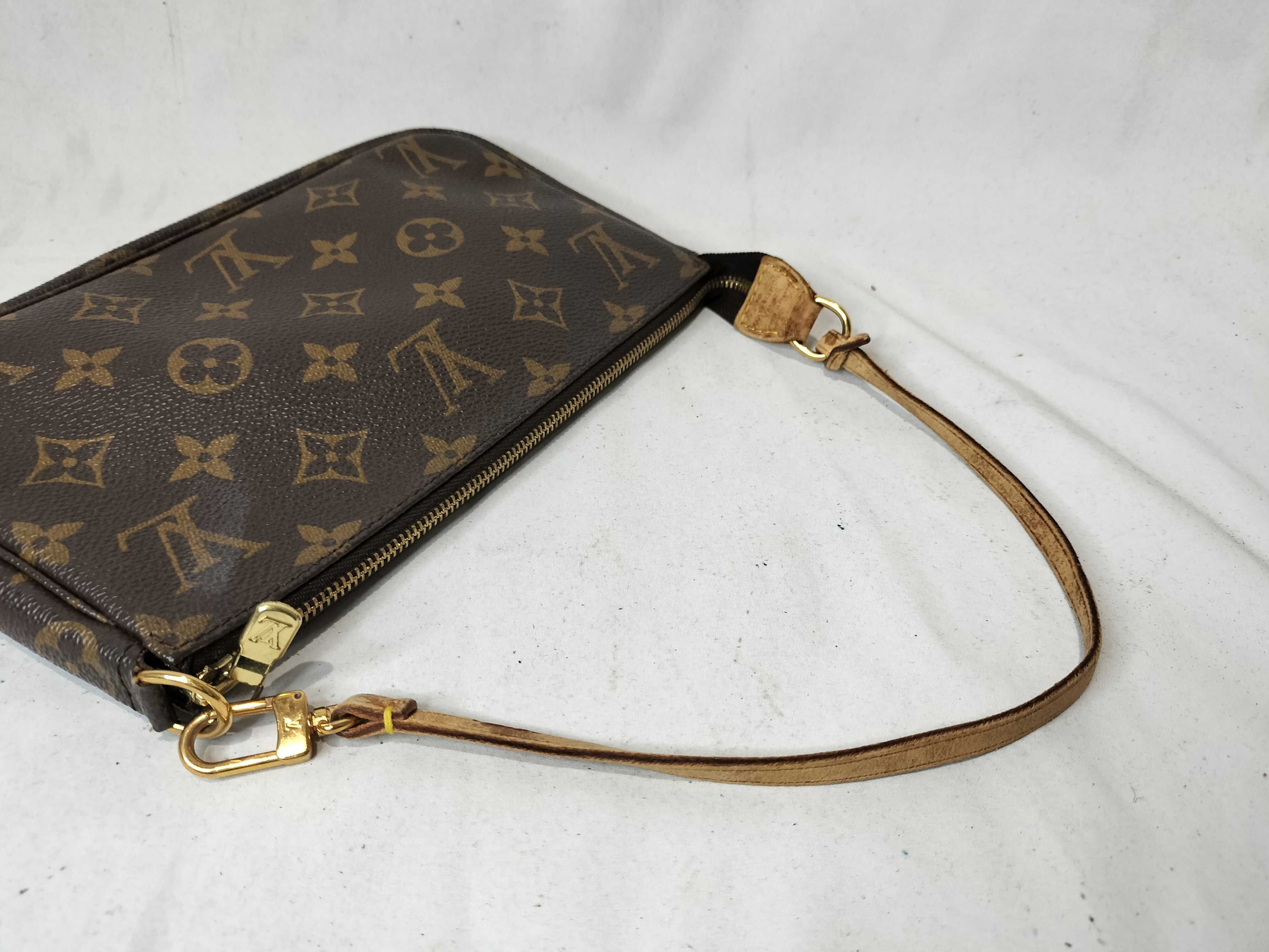 Monogram Pochette Accessoires M51980 Brown Handbag — view 3