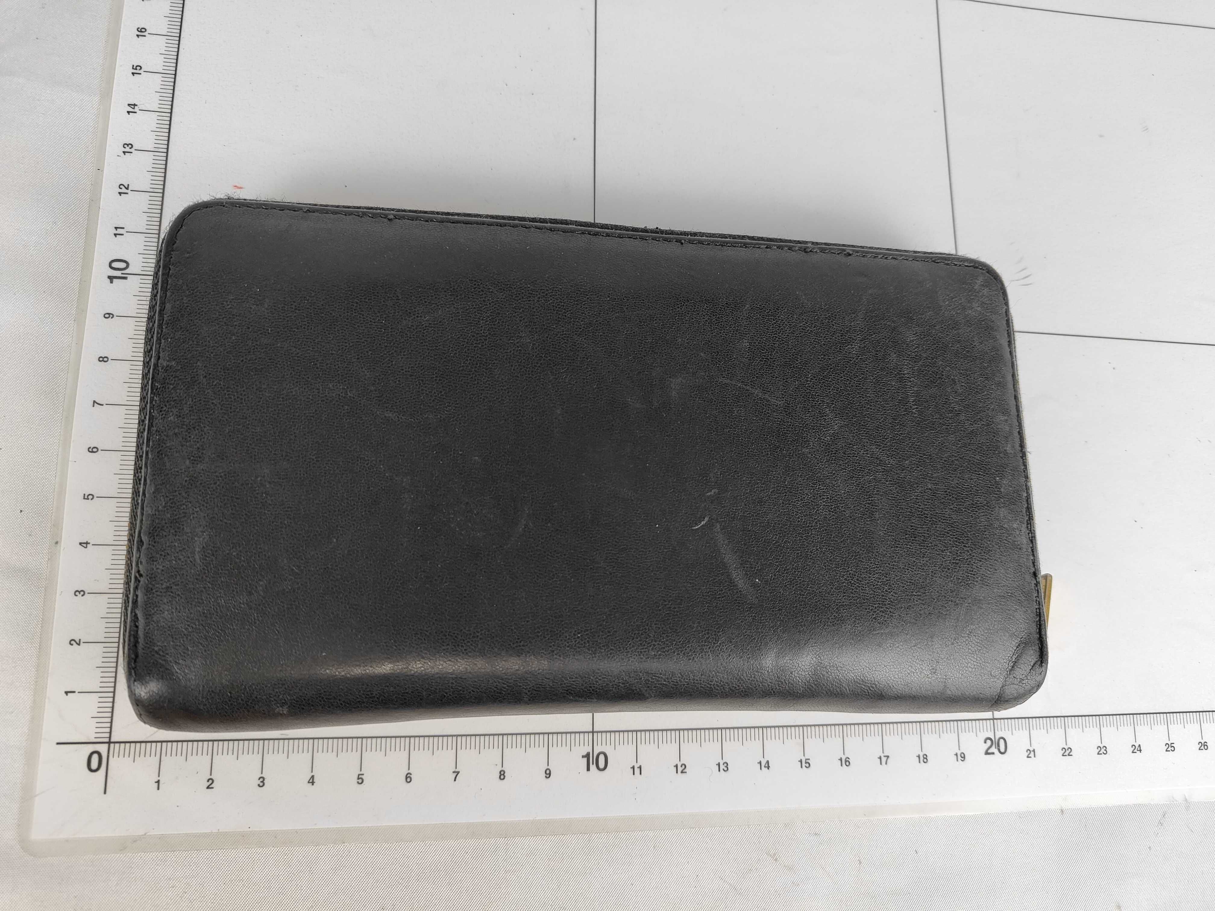 plain leather wallet — view 2