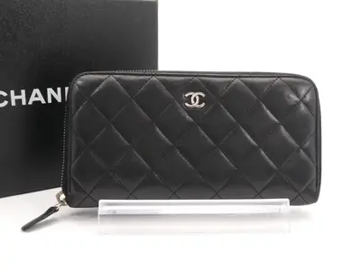 Matelassé Coco Mark Round Zip Wallet
