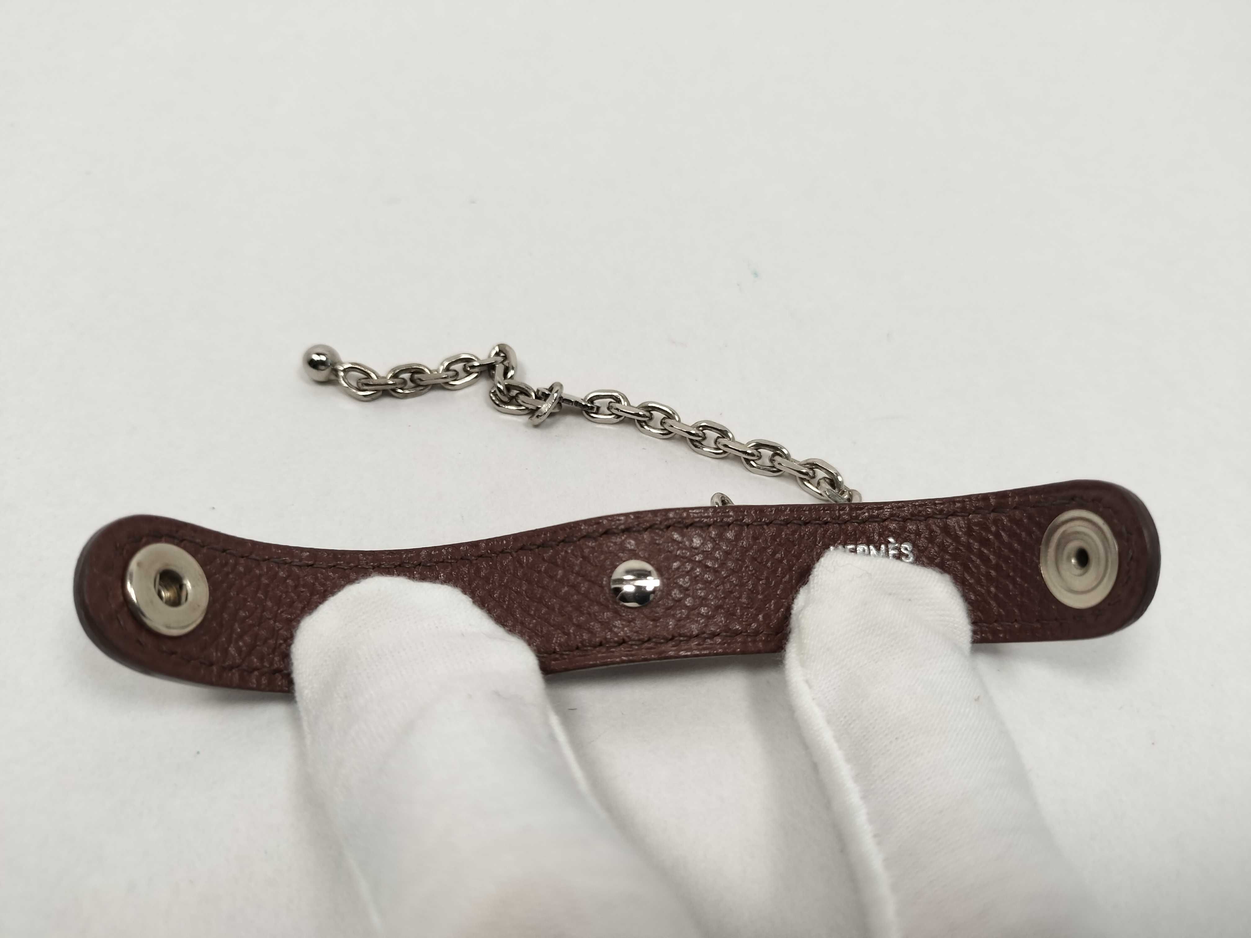Glove Holder with Silver Hardware - Key Case/Keychain — view 7