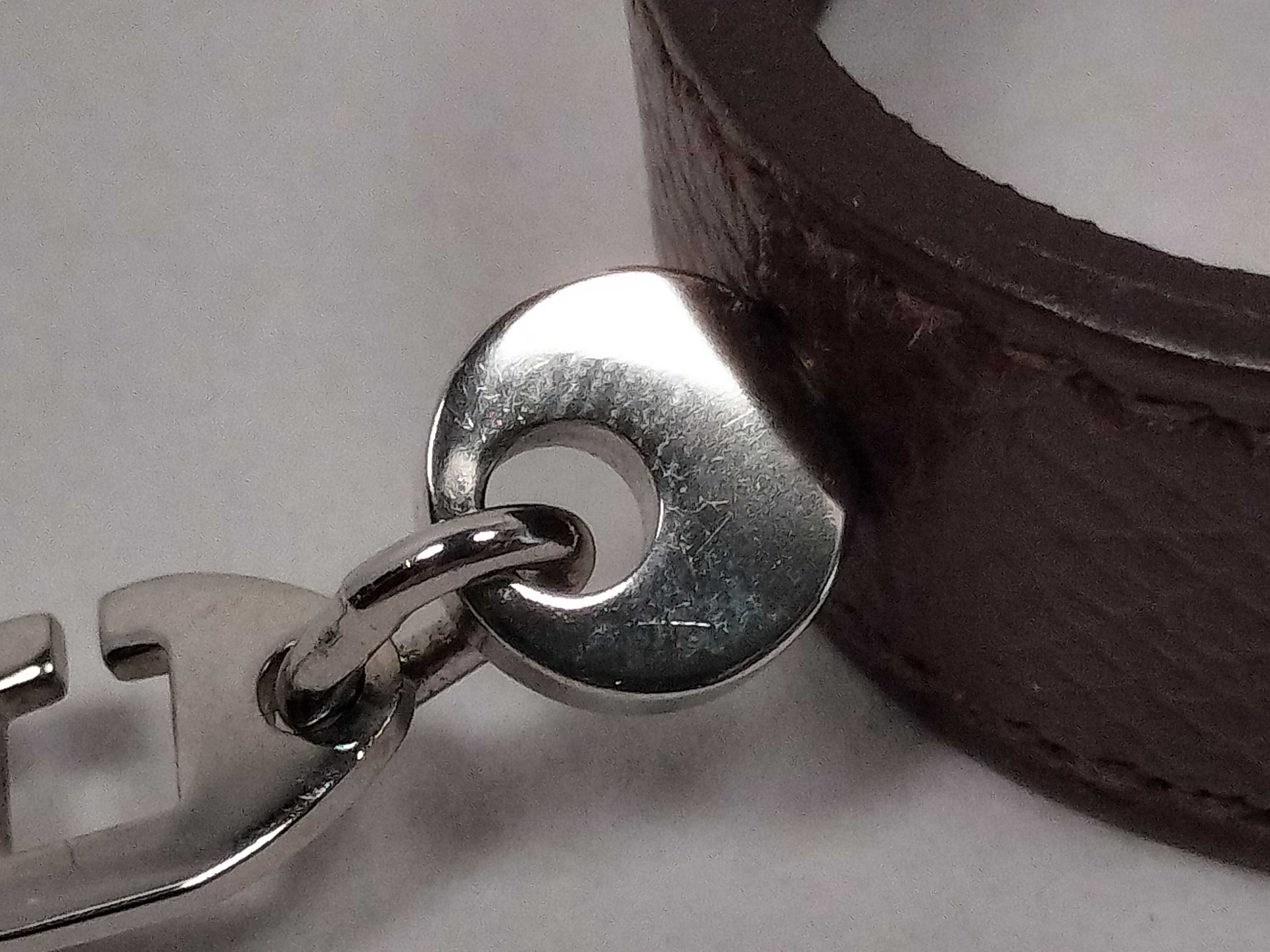 Glove Holder with Silver Hardware - Key Case/Keychain — view 9