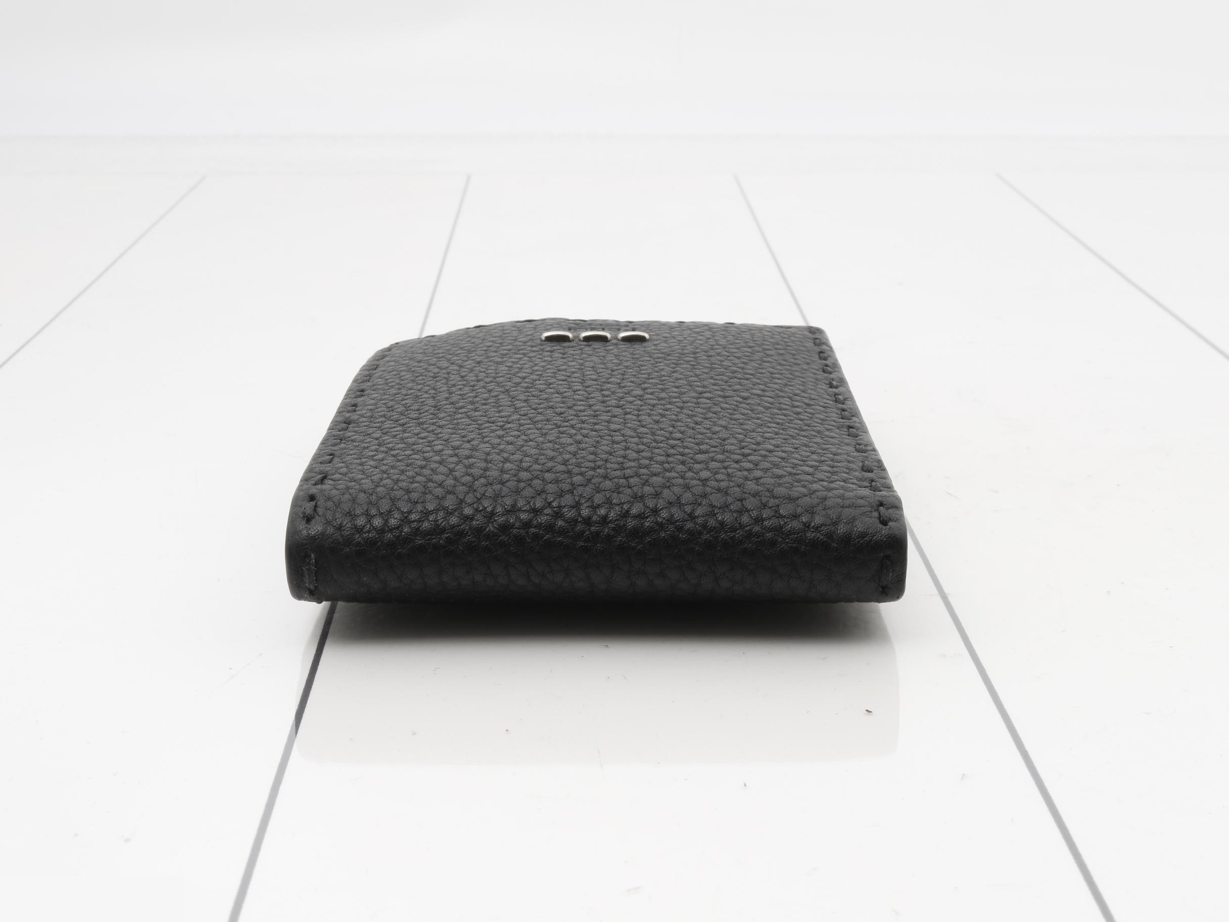 folding wallet — view 3