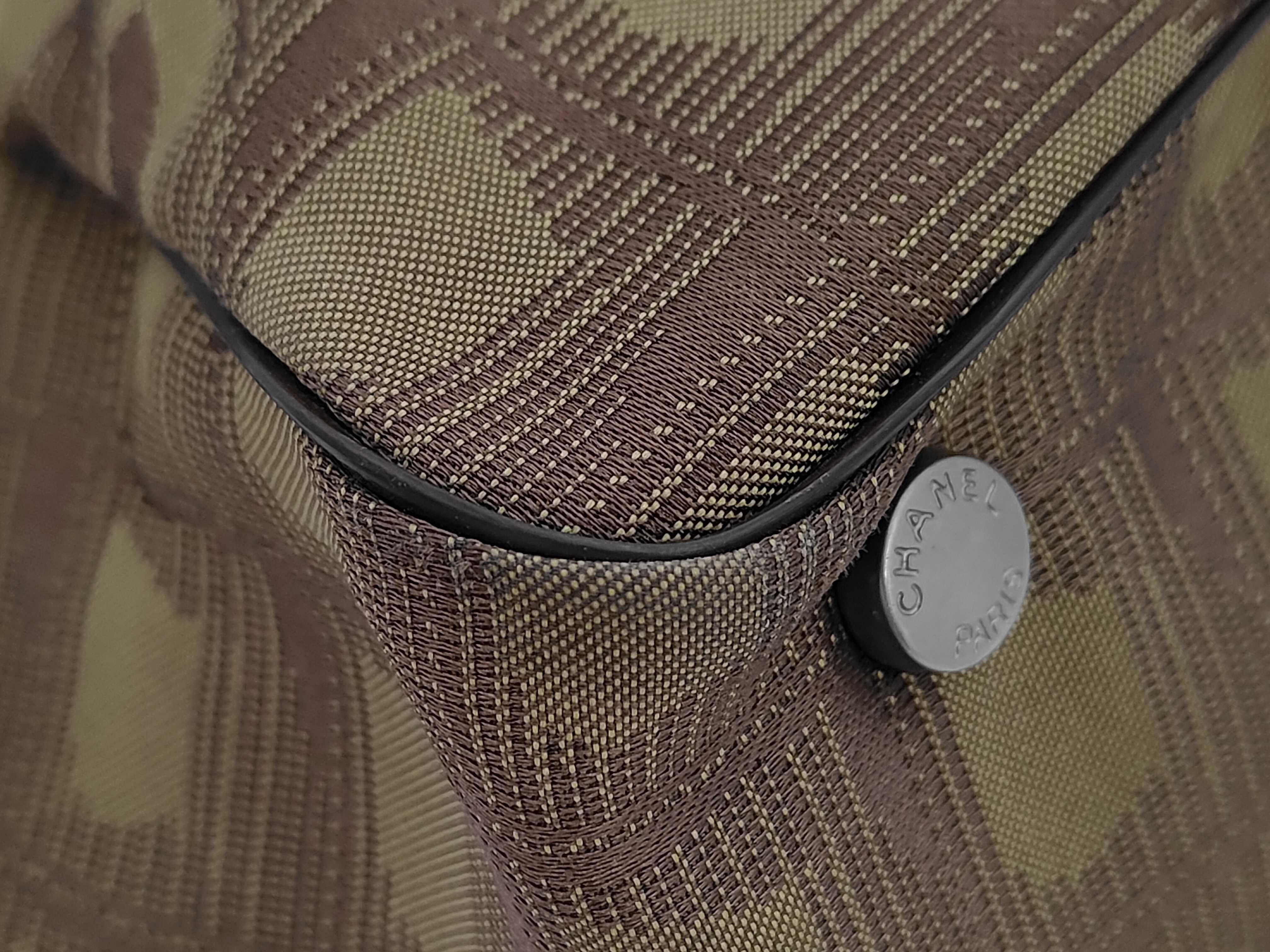 A15991 New Travel Line Tote MM Nylon Khaki Tote Bag — view 4