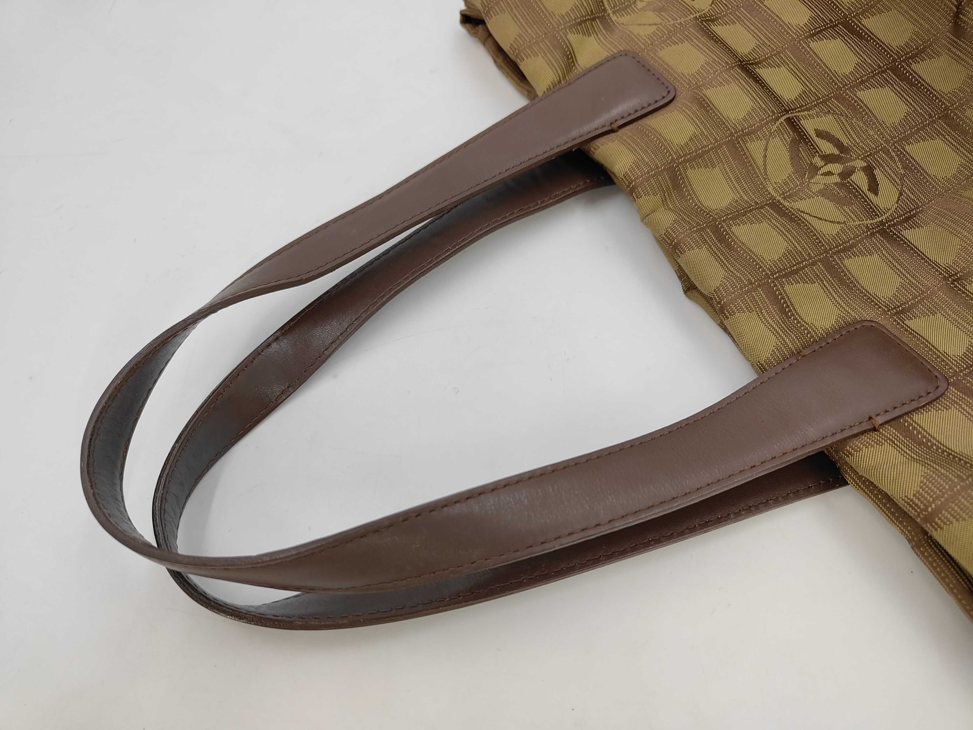 A15991 New Travel Line Tote MM Nylon Khaki Tote Bag — view 5