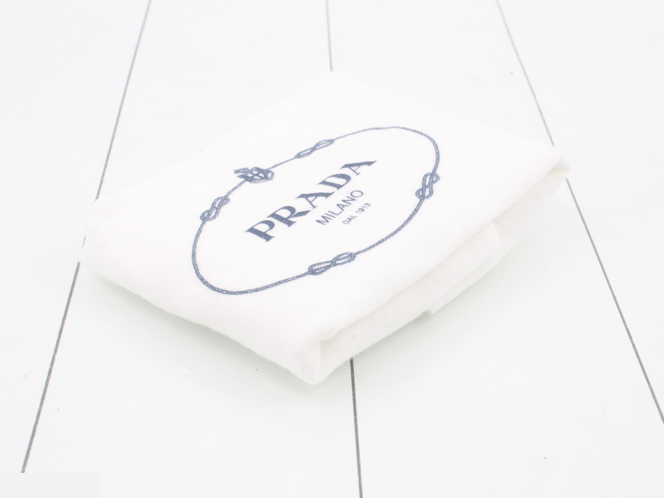 1BD127 Saffiano Monochrome Logo — view 7