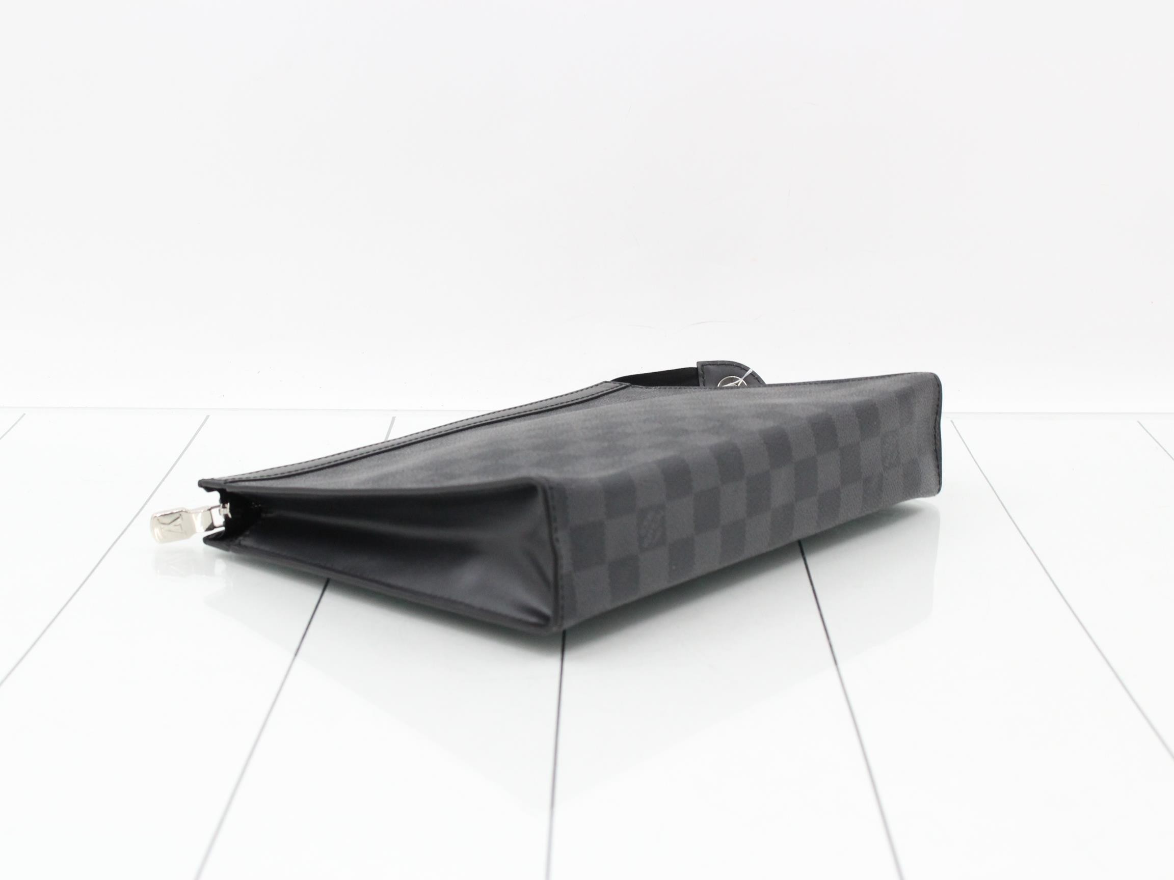 Damier Graphite Pochette Voyage MM Second Bag — view 5